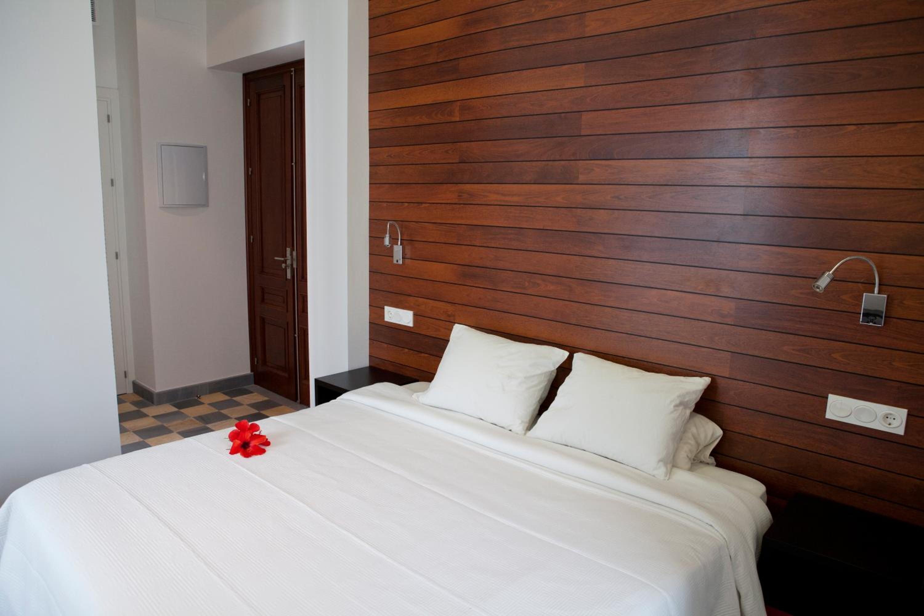 Superior Double or Twin Room with Balcony - Photo 1