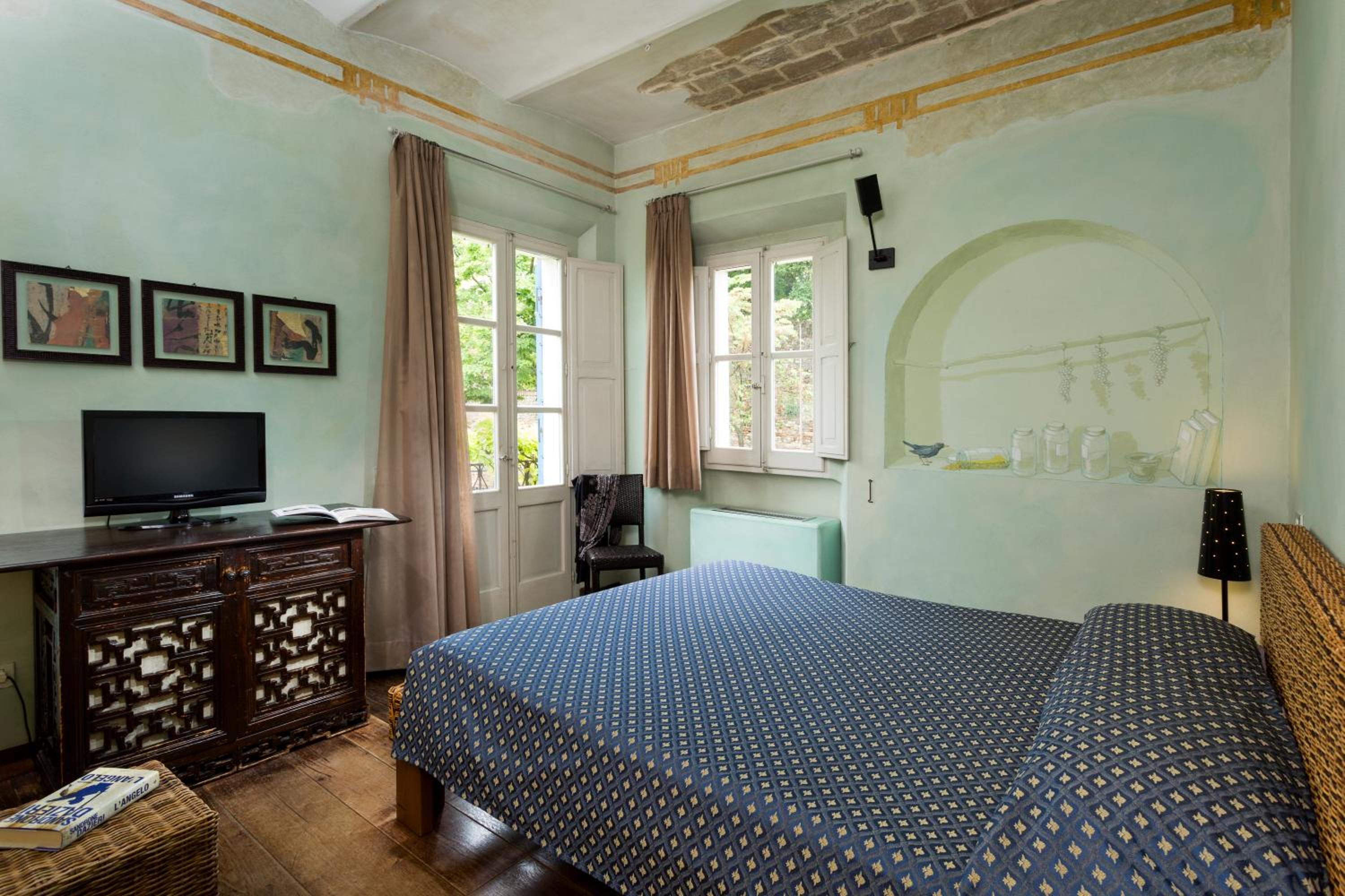 Double or Twin Room - Photo 4