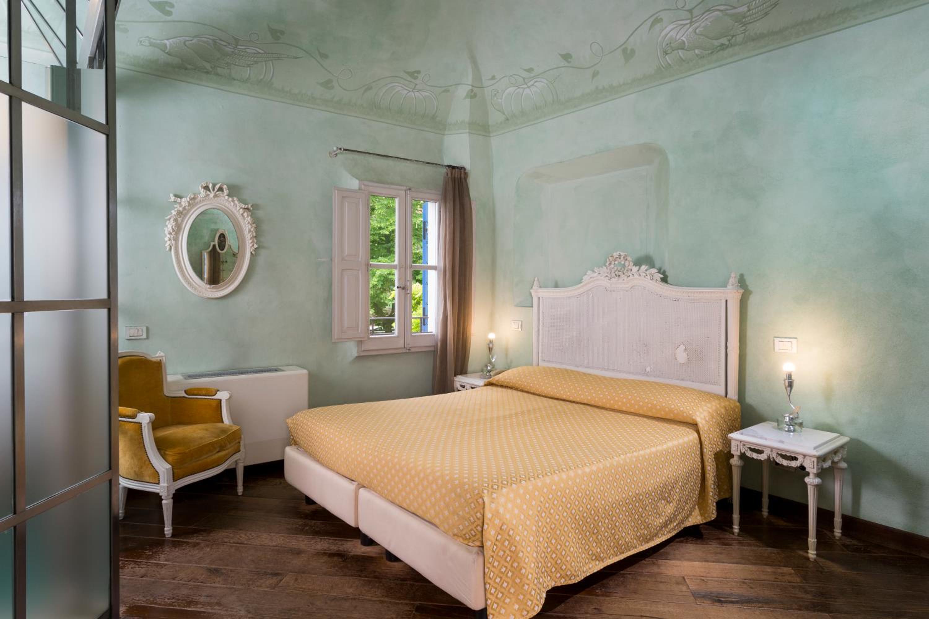 Double or Twin Room - Photo 3