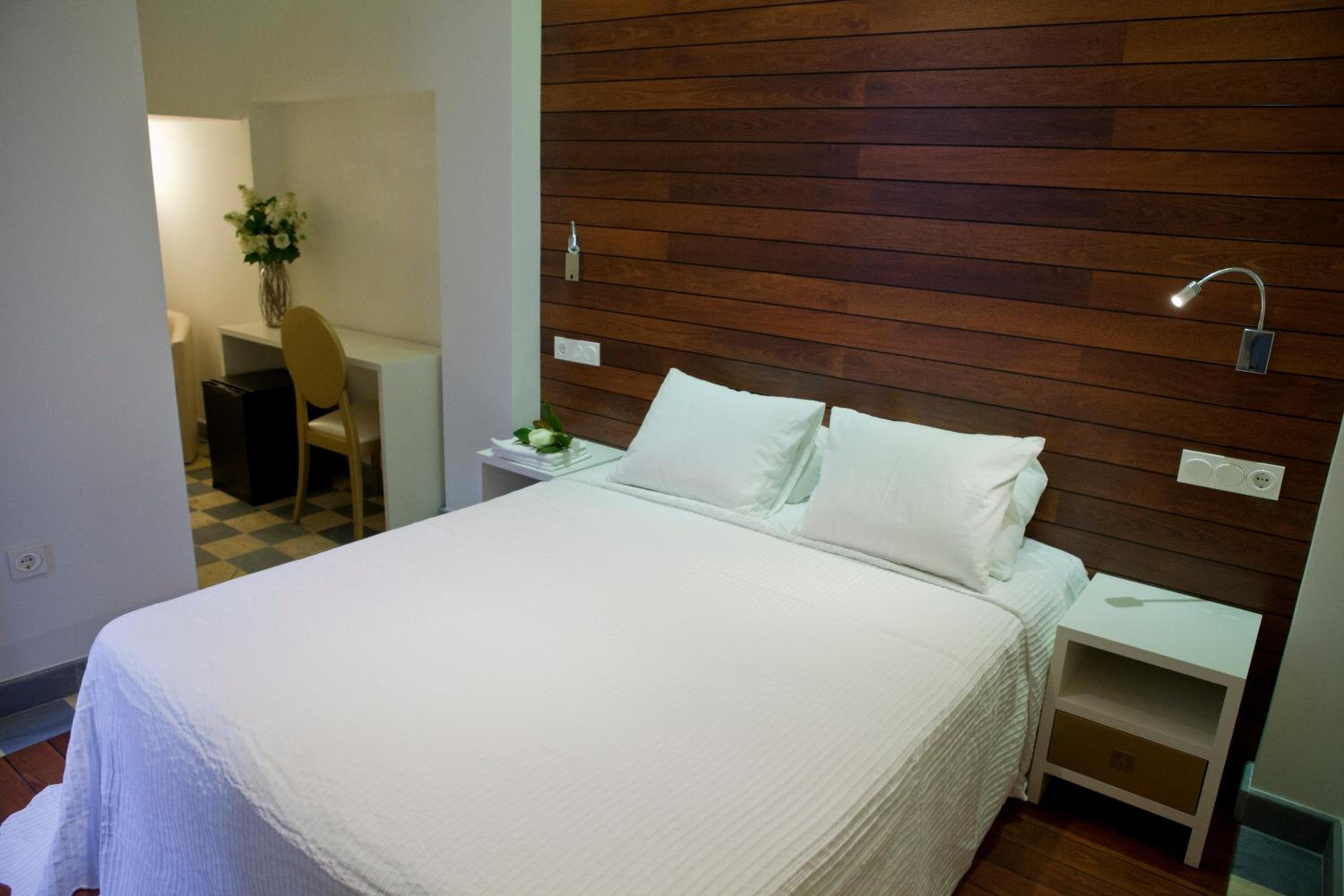 Double Or Twin Room photo 2