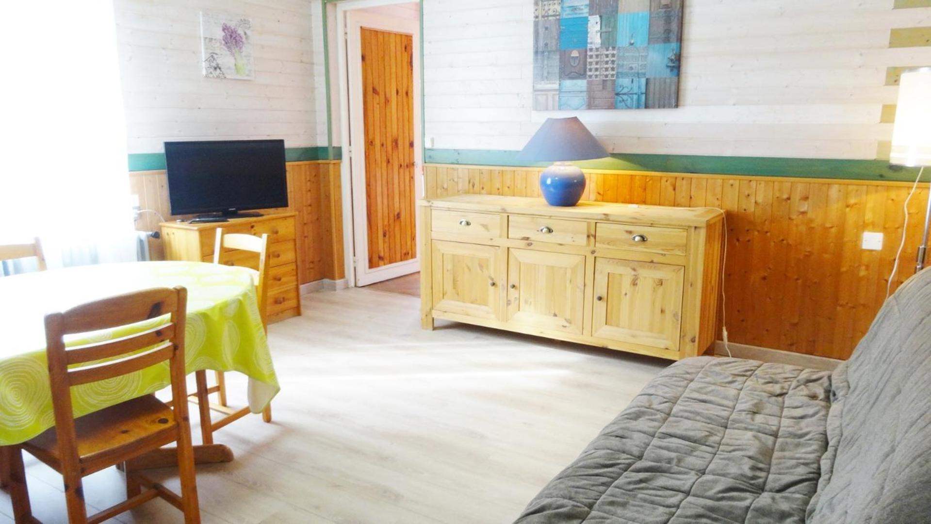 Apartment with Mountain View photo 1