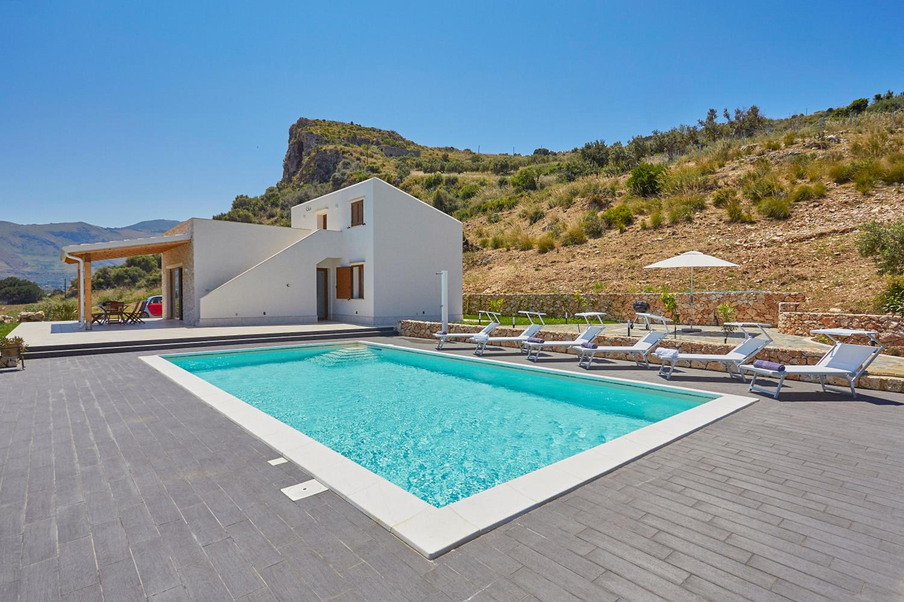Villa with Private Pool photo 2