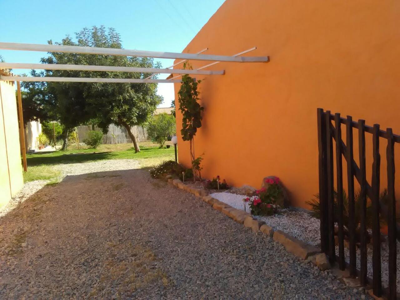 Deluxe Double Room With Extra Bed photo 2