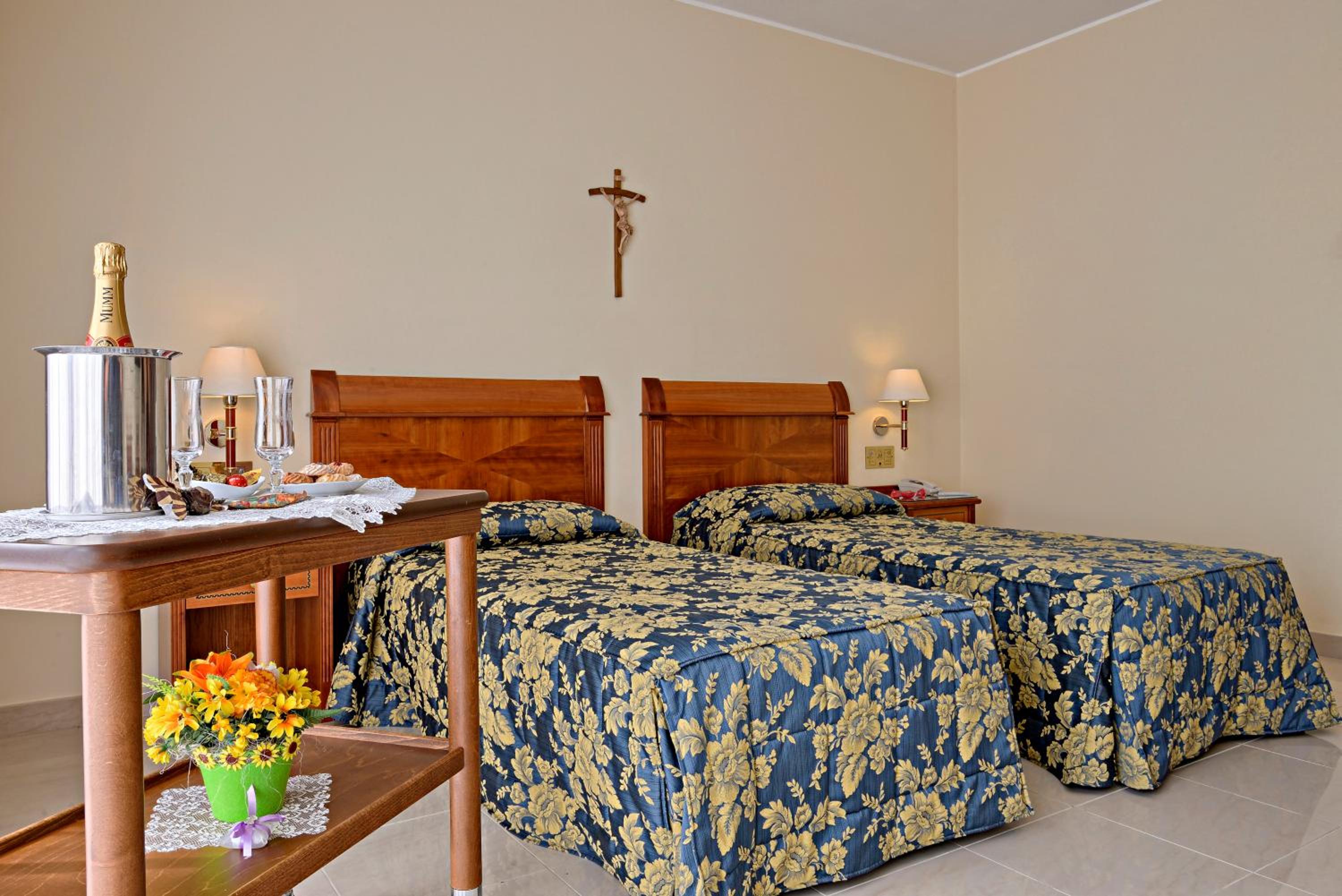 Twin Room photo 2
