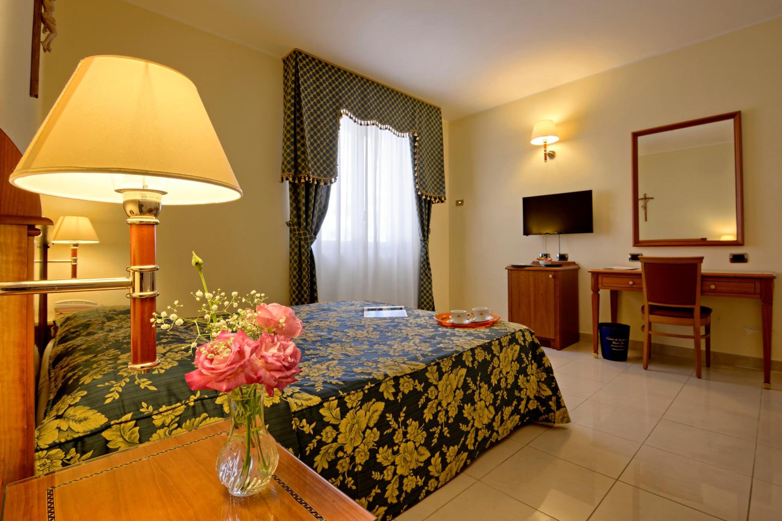 Double Room photo 3