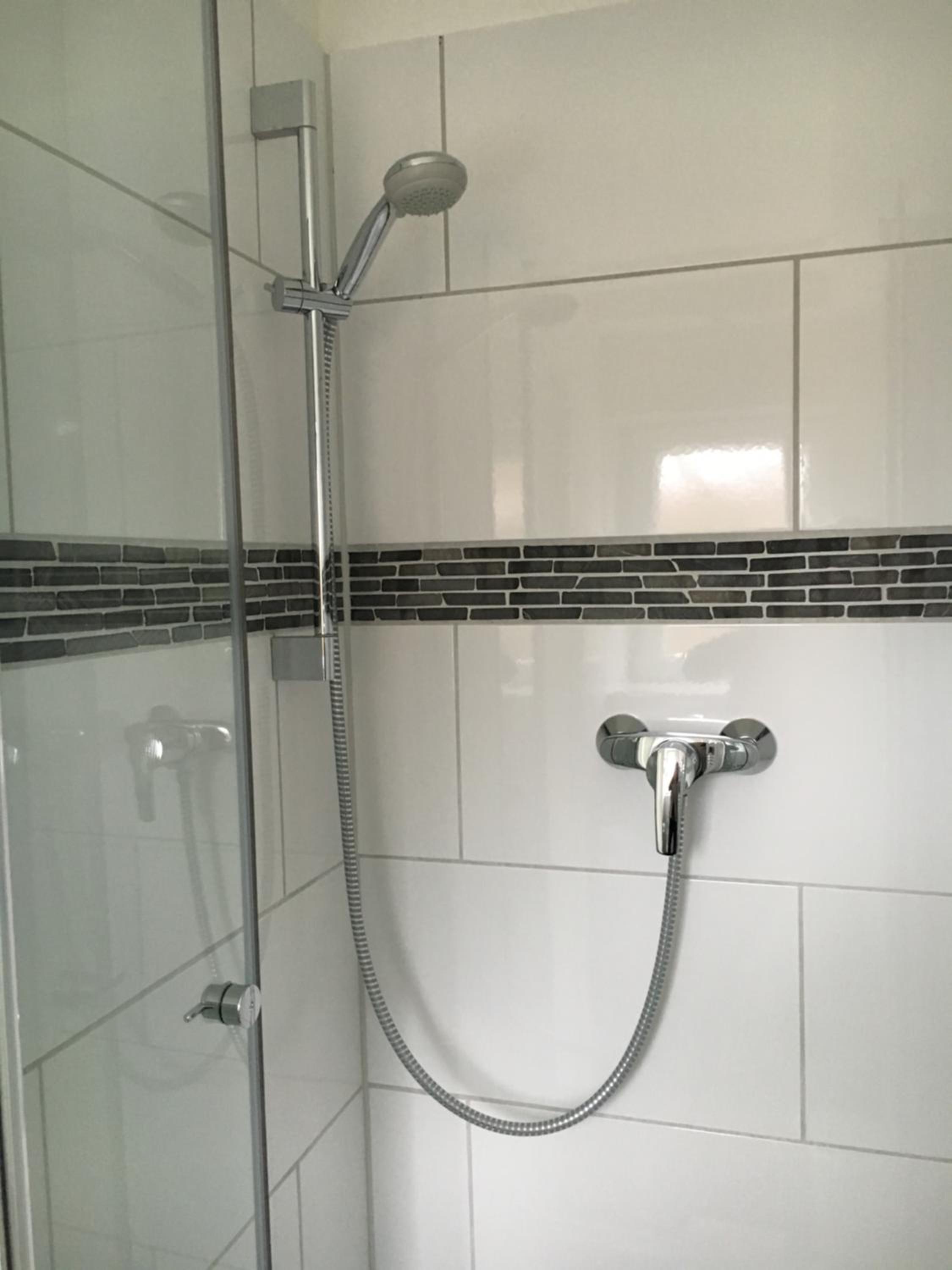 Standard Double Room thumbnail 6