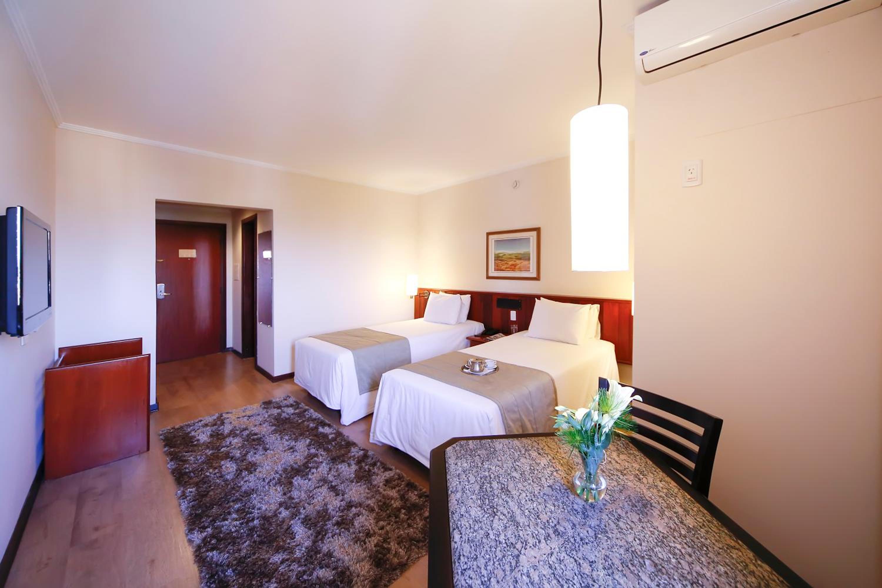 Large Twin Room