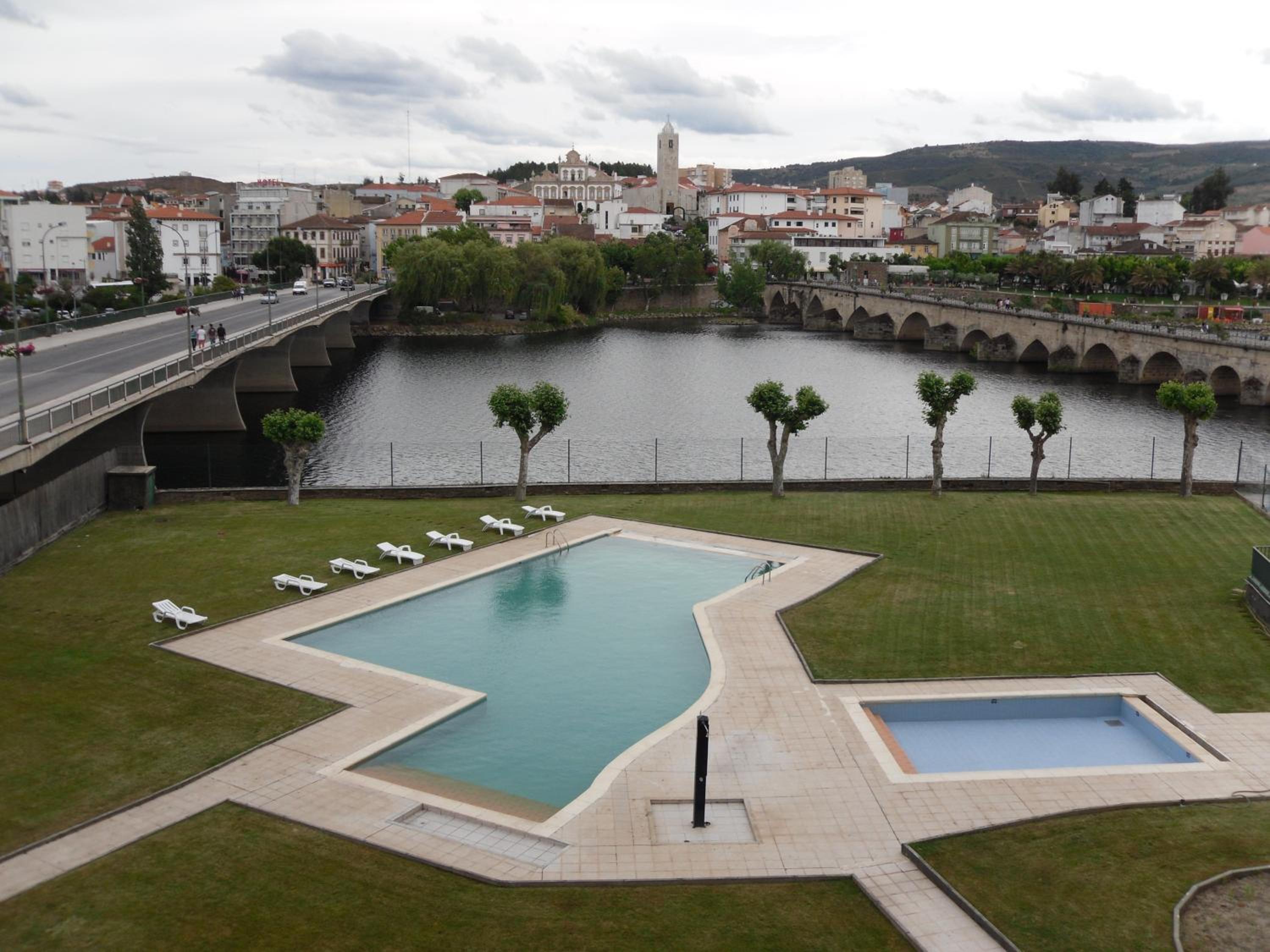Double Room with River View - Photo 9