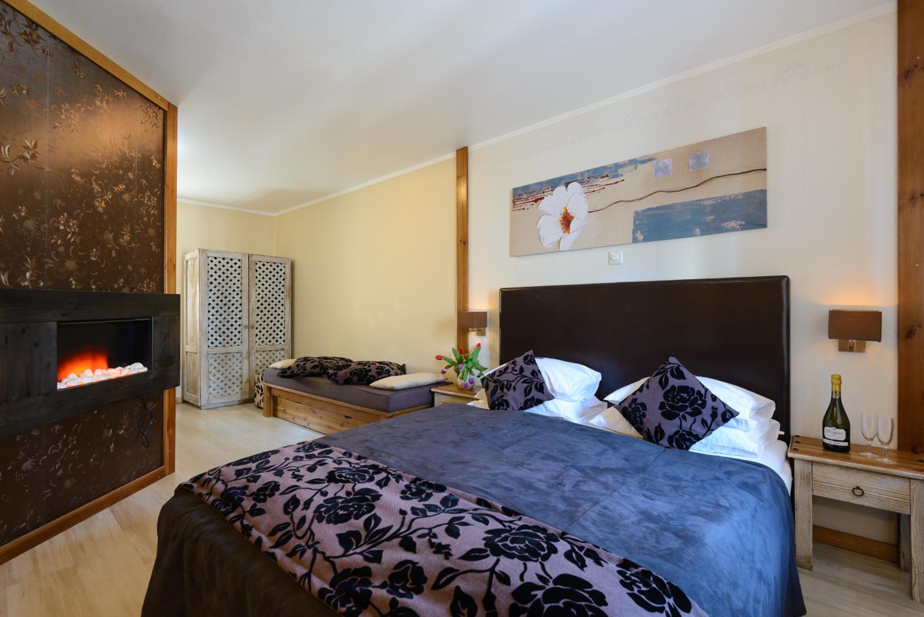Deluxe Double Room with Fireplace
