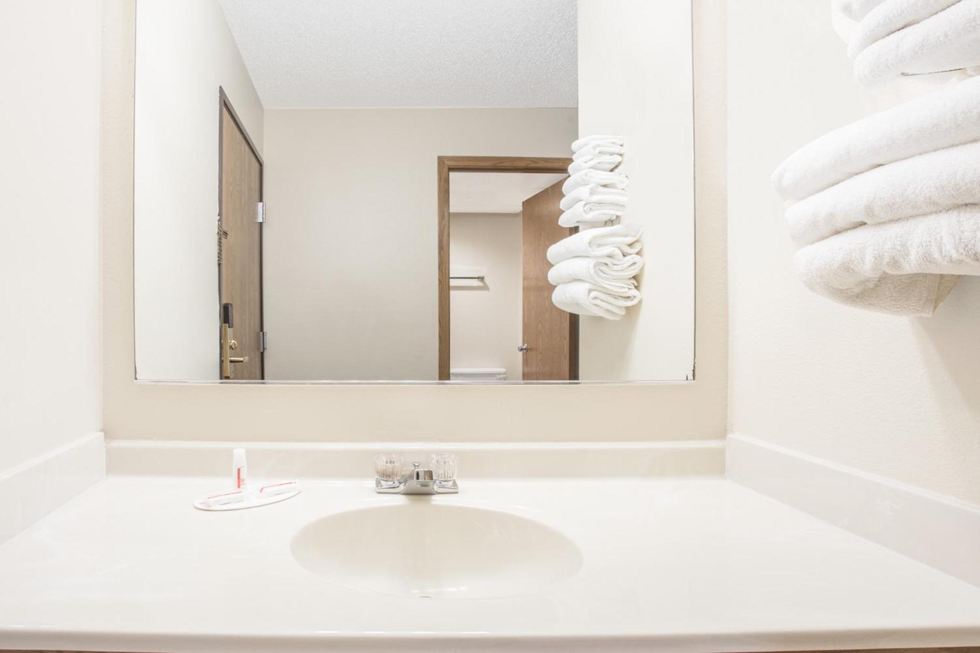 Super 8 by Wyndham Waverly, Billede 4