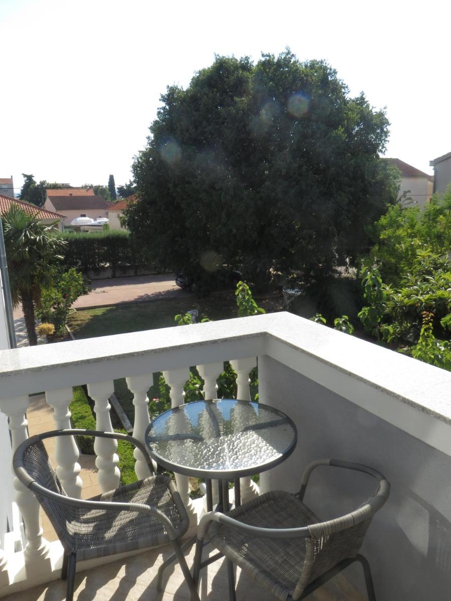 One-Bedroom Apartment with Balcony photo 1