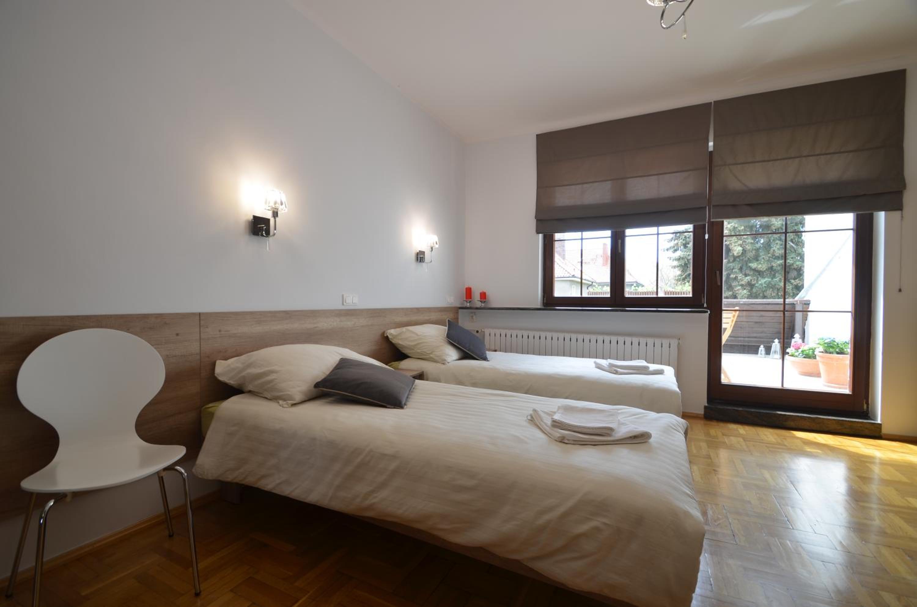 Comfort Triple Room with Shower - Photo 1