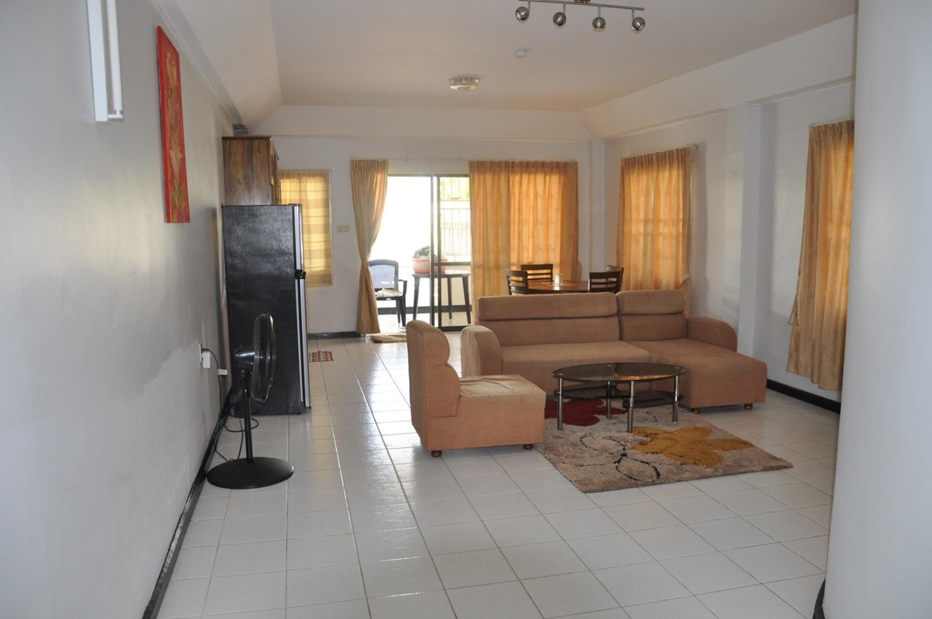Apartment photo 2
