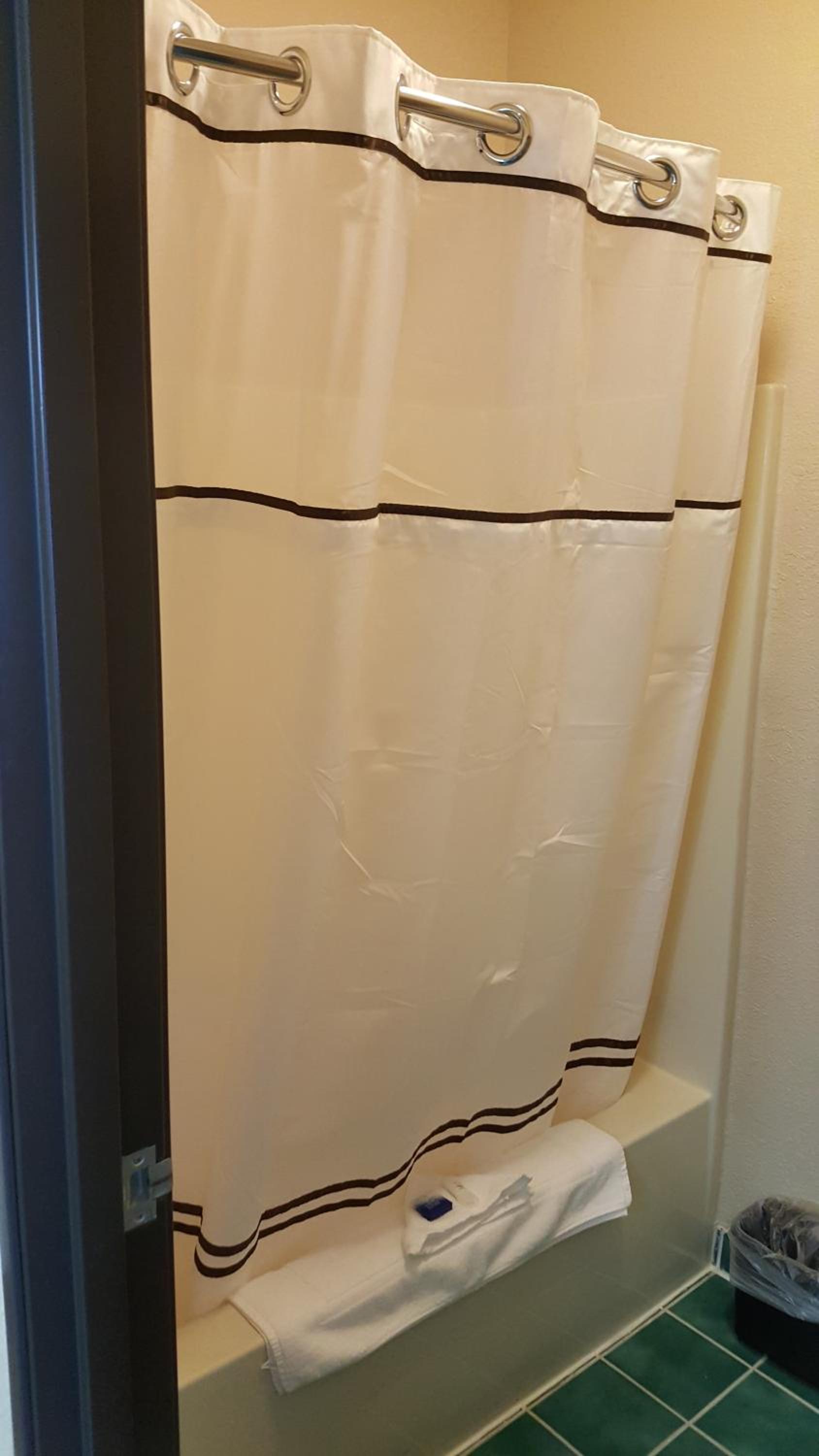 King Suite with Spa Bath - Non-Smoking - Photo 9