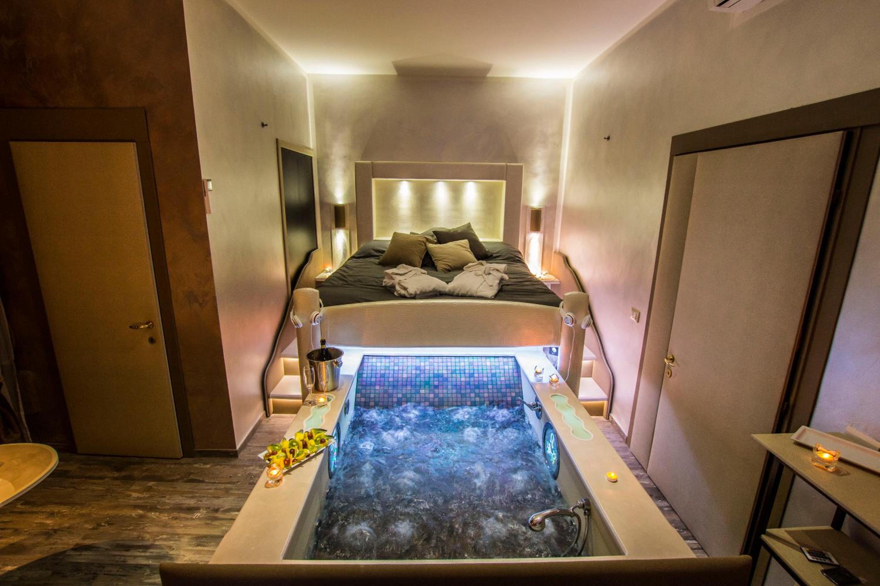 Double Room with Spa Bath