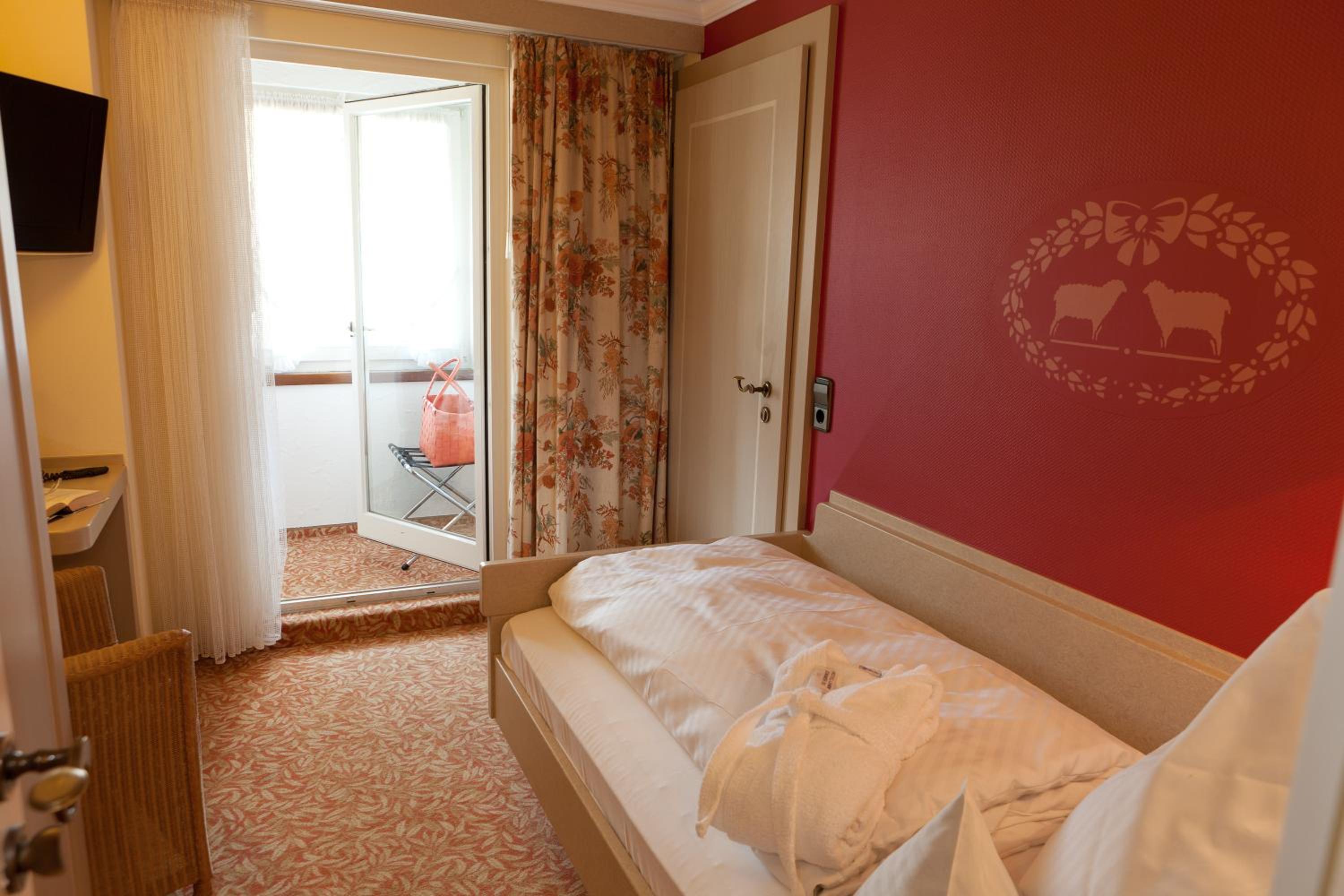 Standard Single Room