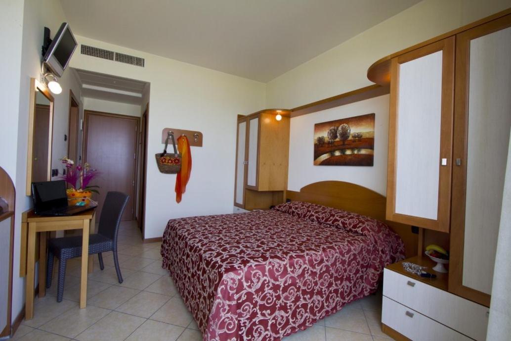 Standard Double or Twin Room with Balcony