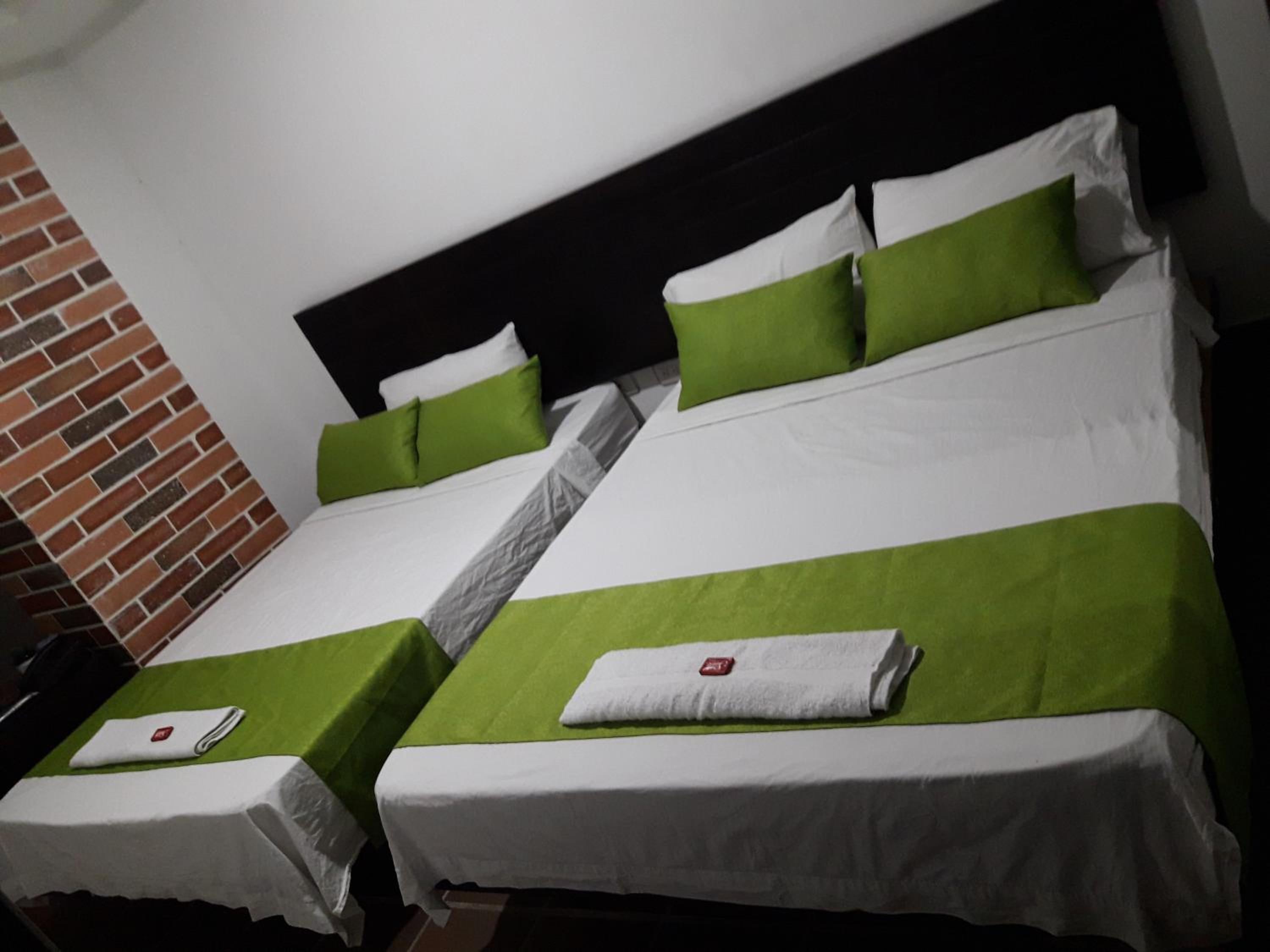 Deluxe Twin Room photo 2