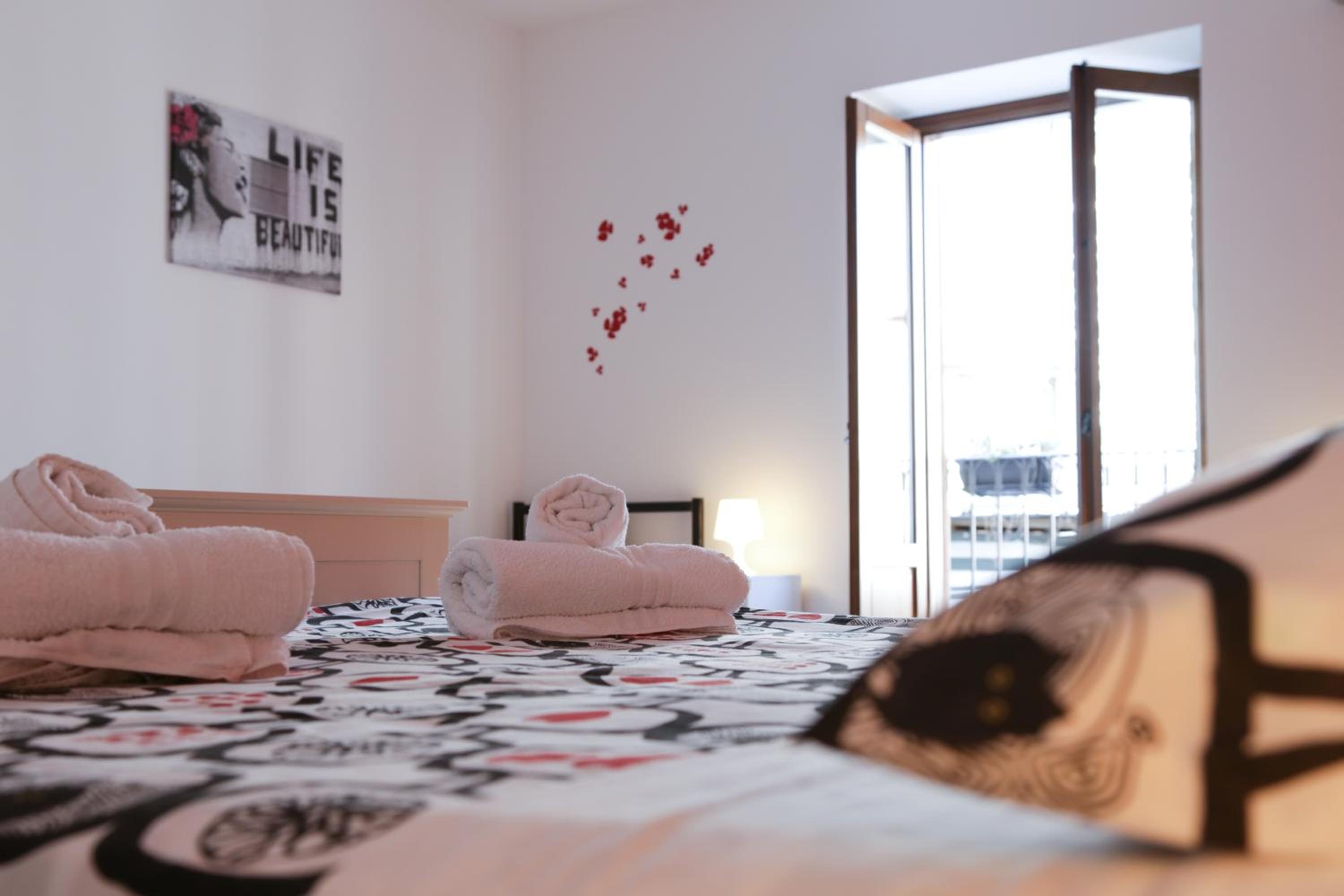 One-Bedroom Apartment with Balcony