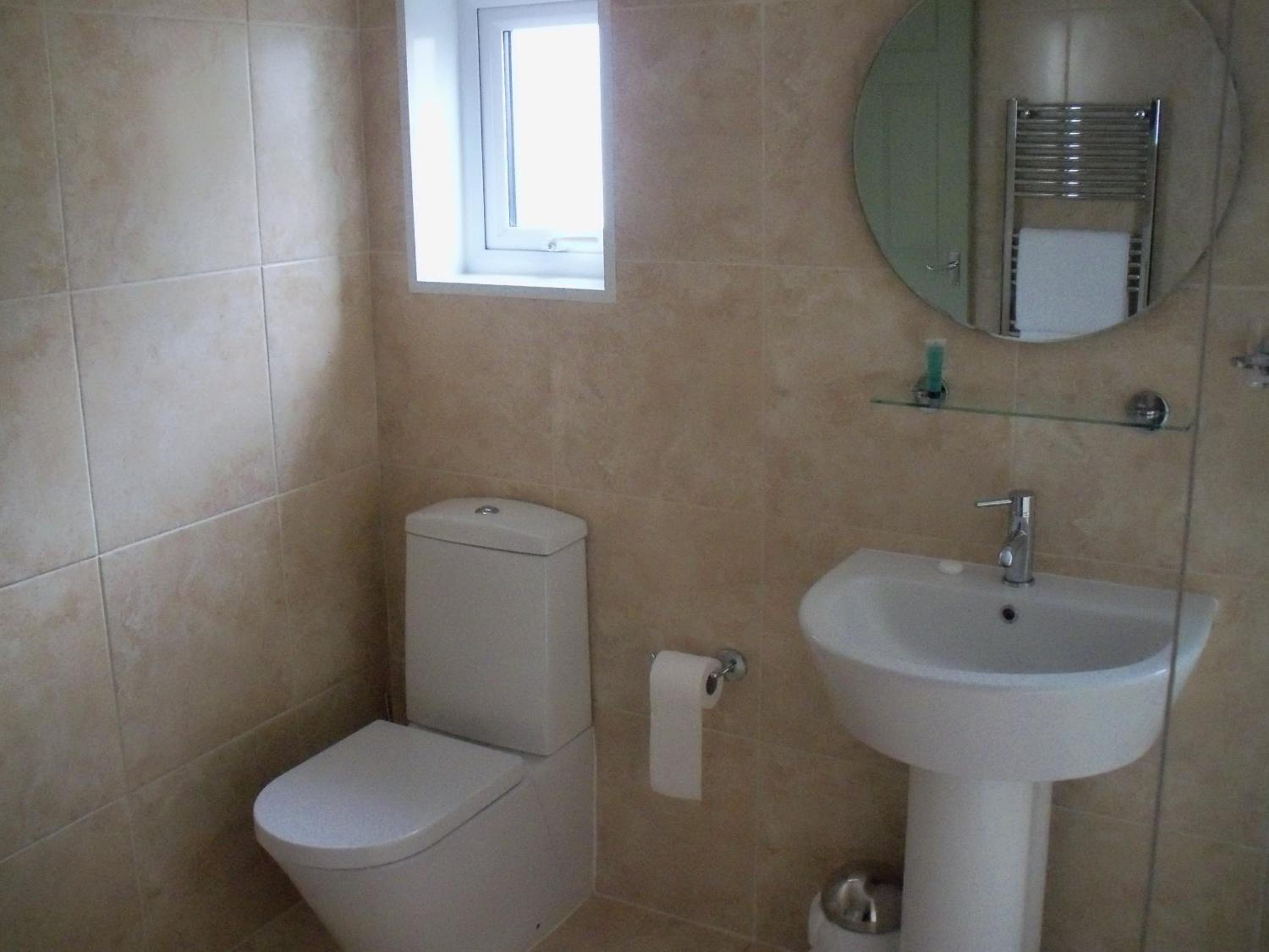 Superior Twin Room - Photo 5