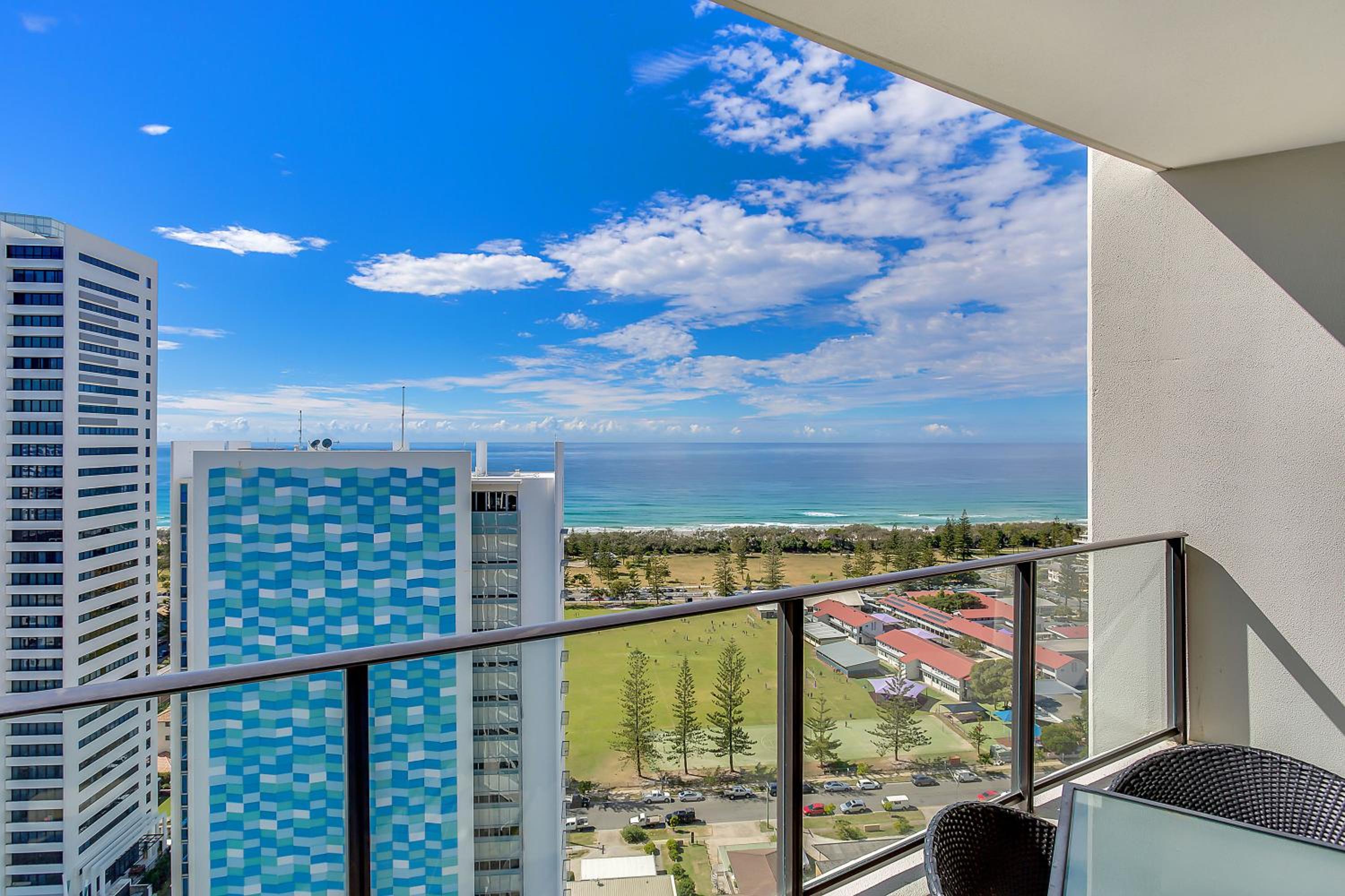 Two-Bedroom Apartment With Ocean View - Photo 10