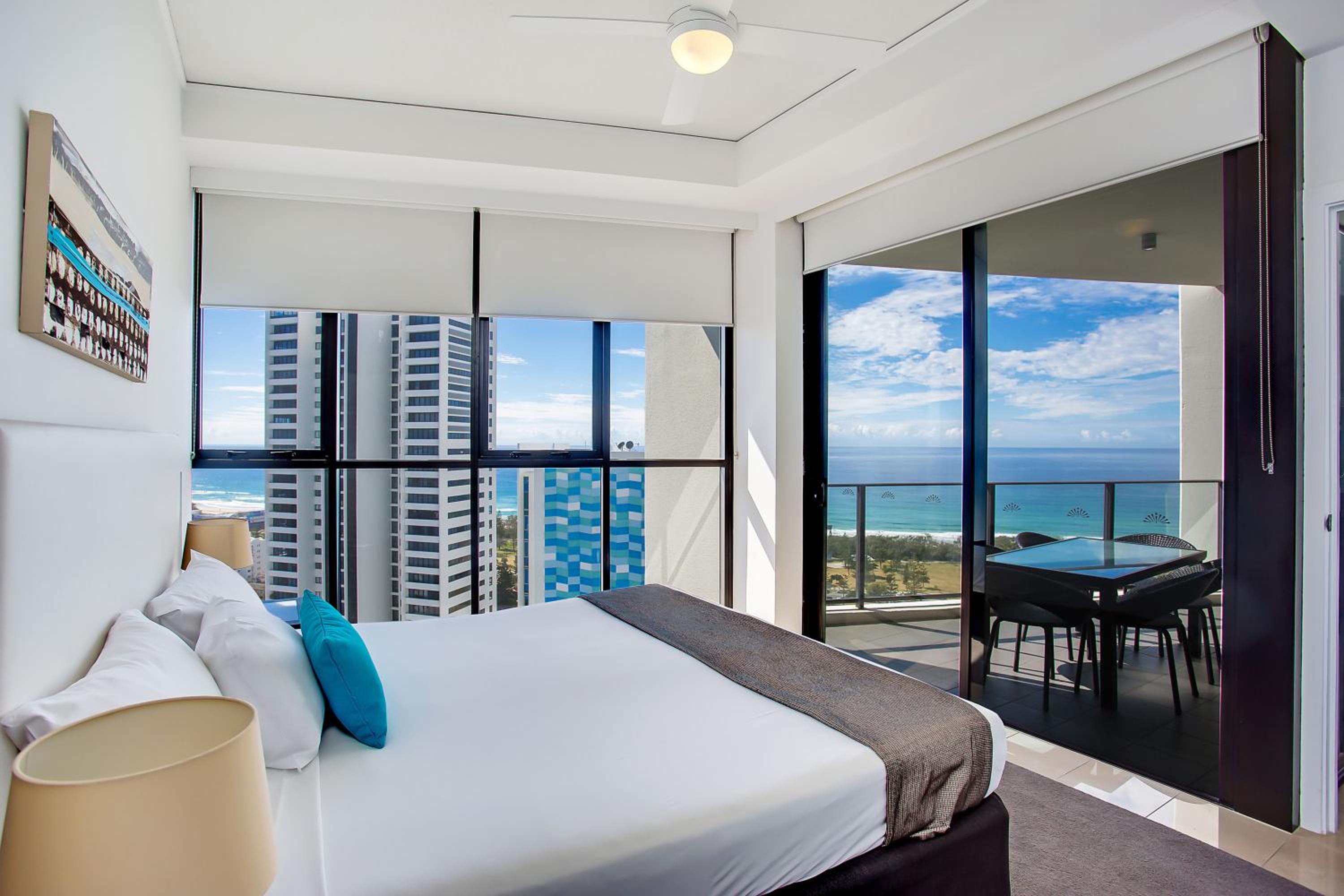Two-Bedroom Apartment With Ocean View - Photo 7