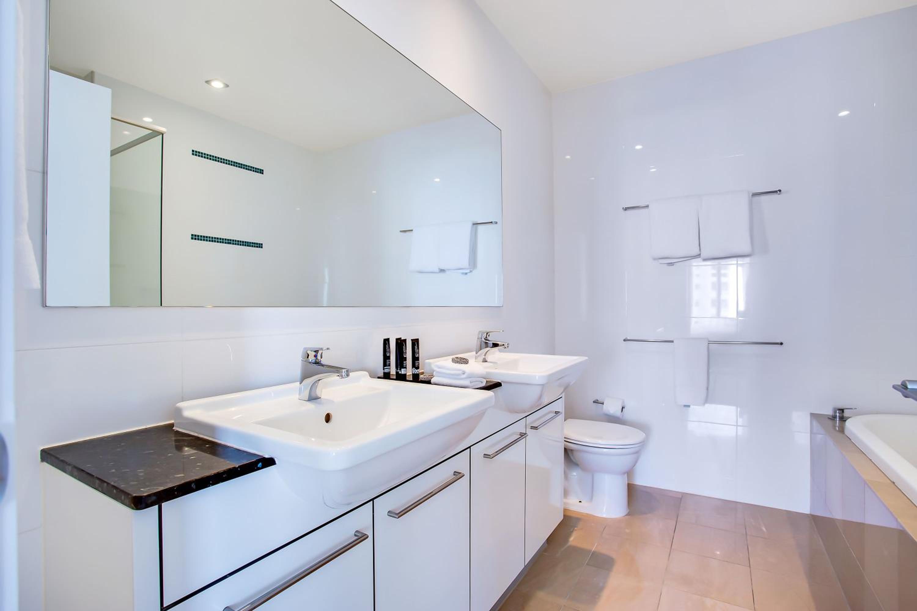 Two-Bedroom Apartment - Photo 3