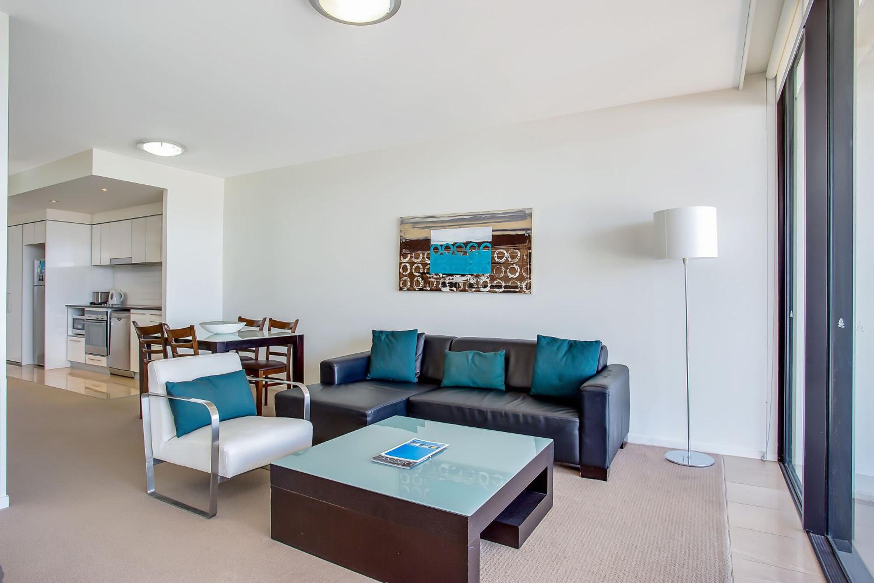 One-Bedroom Apartment - Photo 10