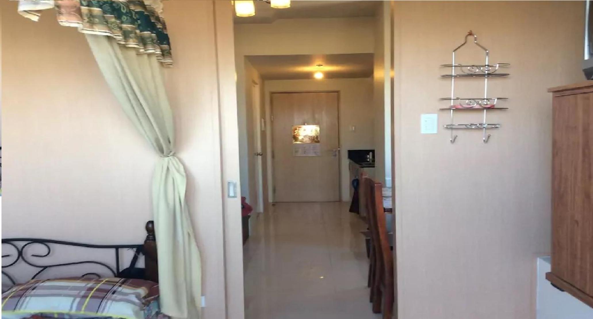 Apartment with Balcony - Photo 6