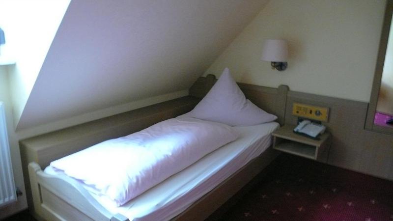 Single Room photo 2