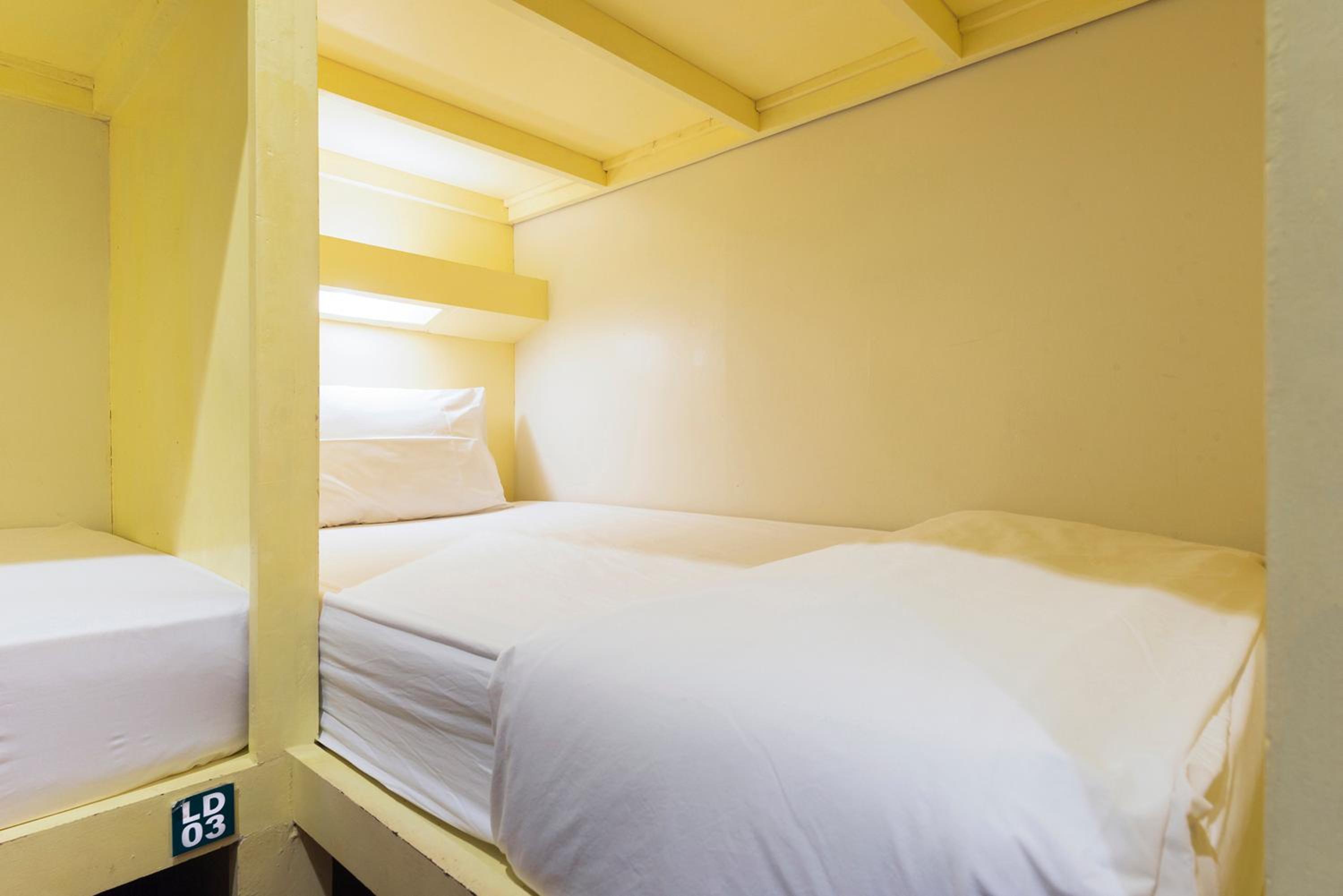 Single Bed in Female Dormitory Room photo 3