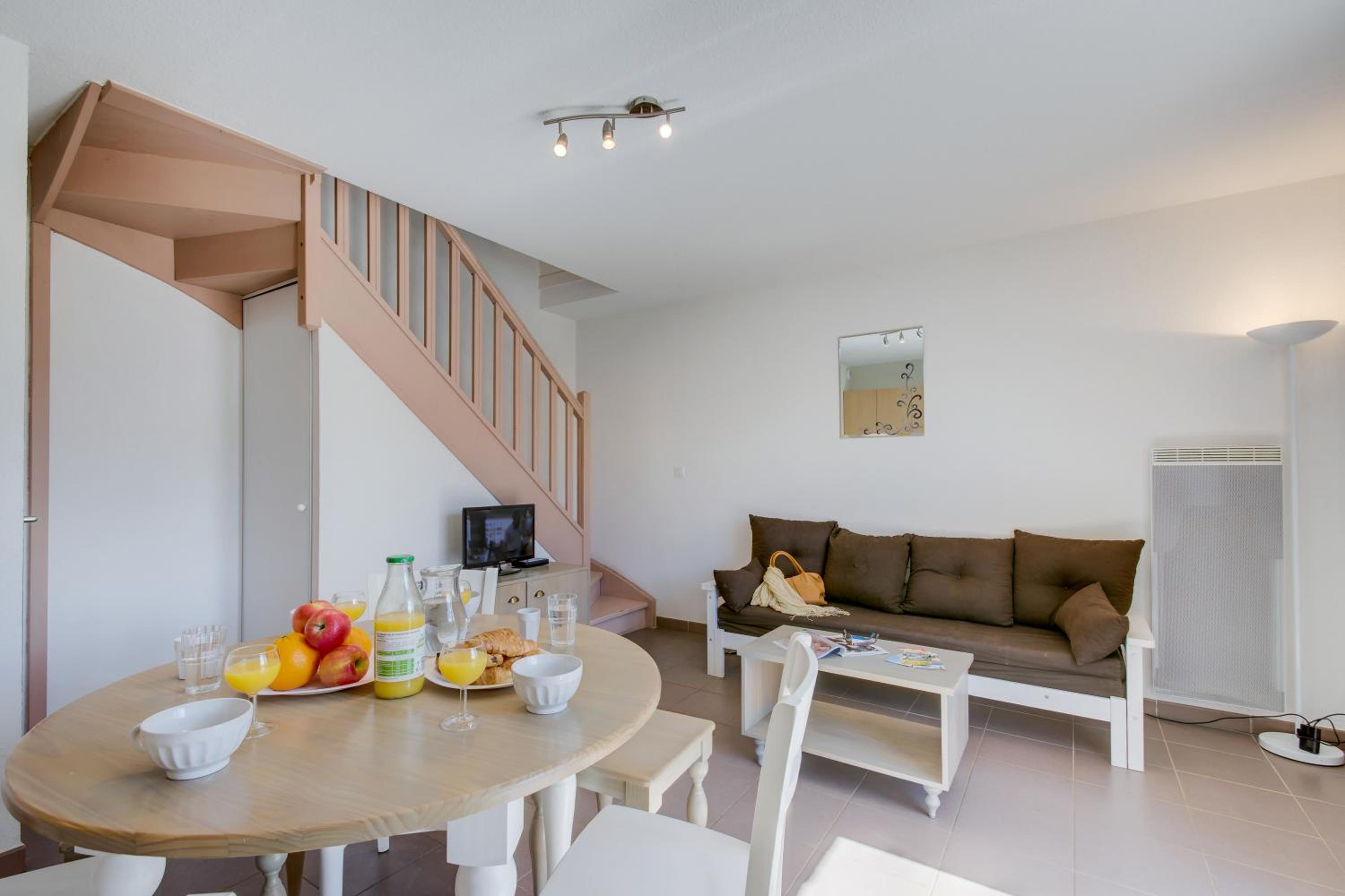 One-Bedroom House (6 Adults) - Photo 9