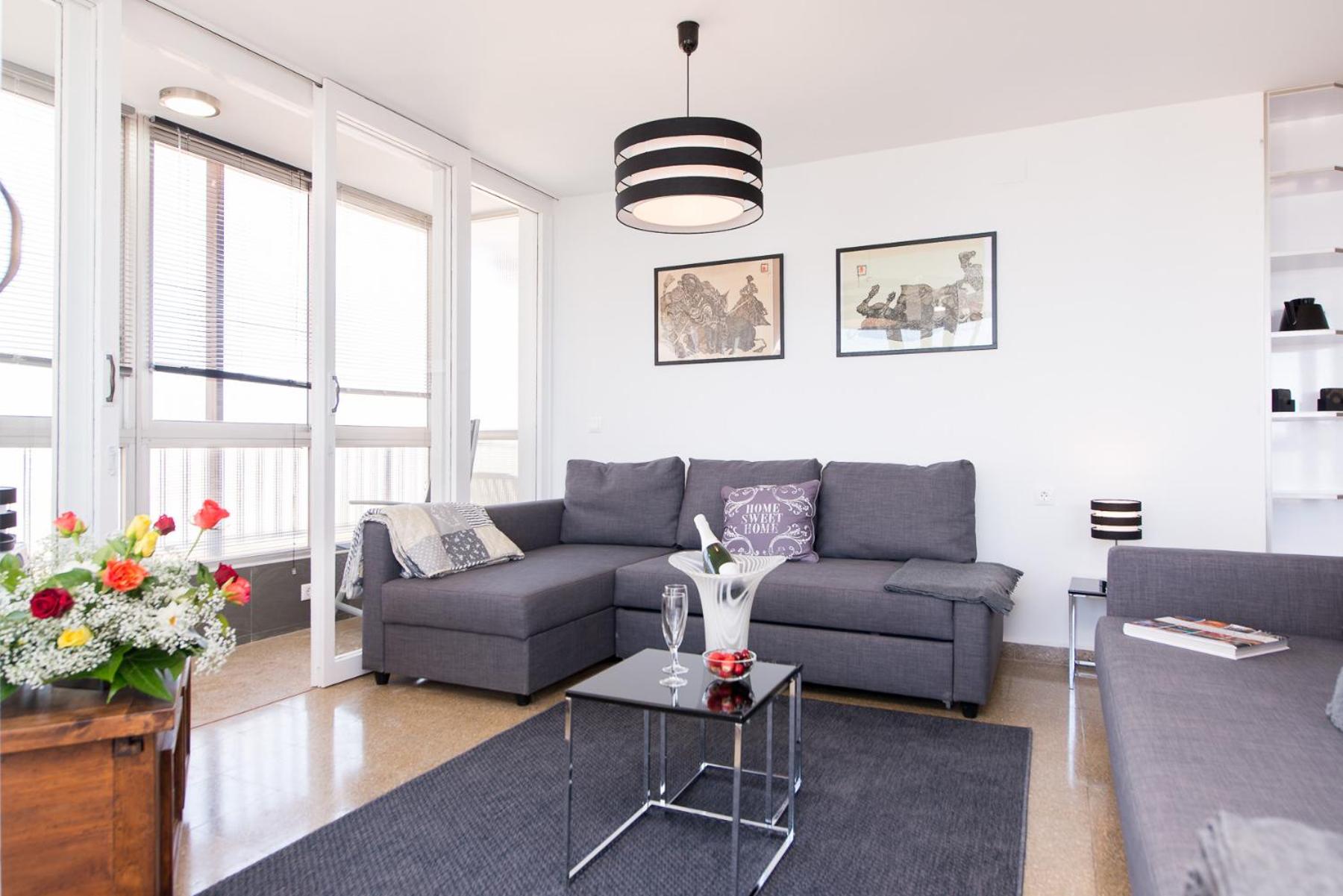 Apartamento con Balcón