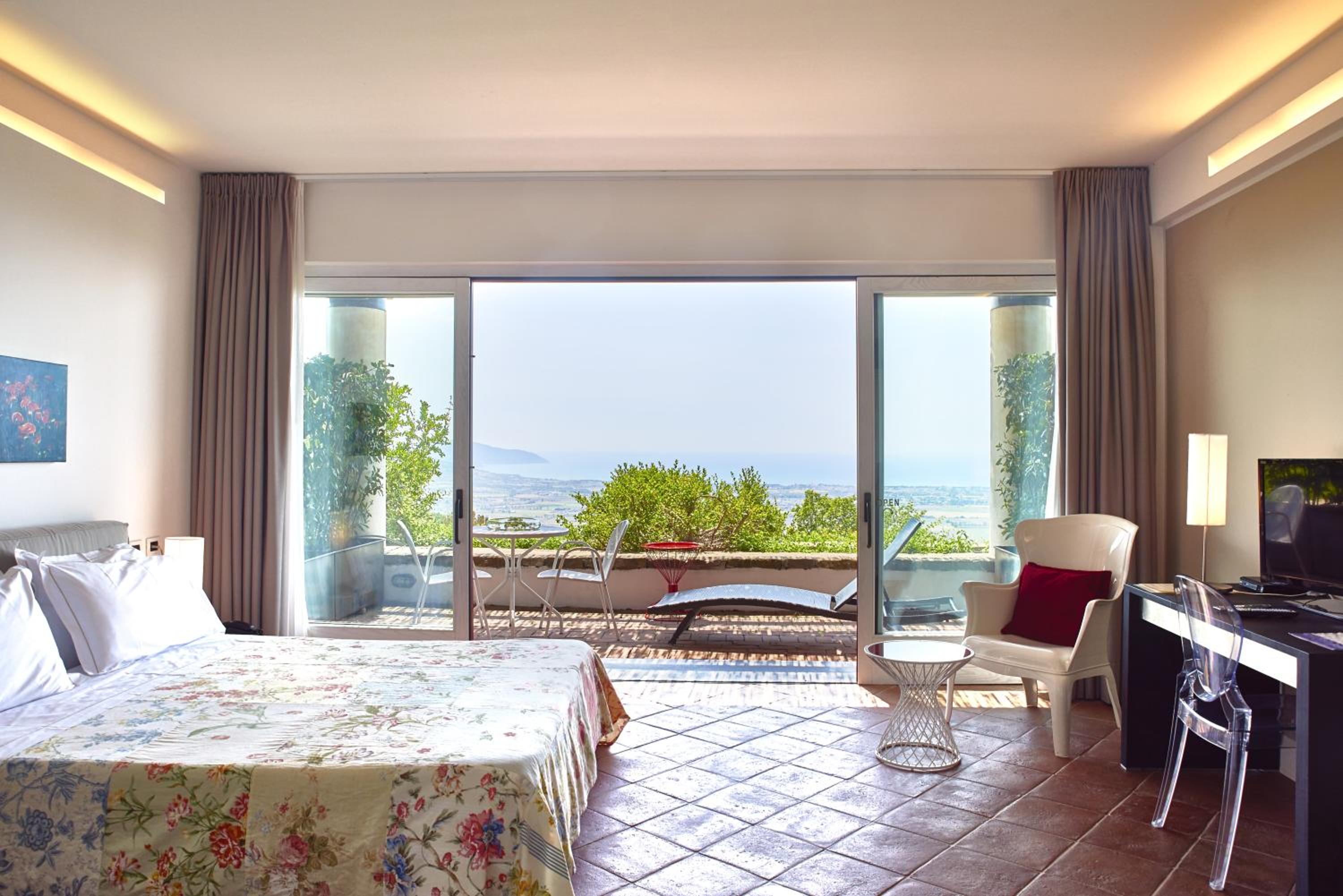 Junior Suite with Sea View Terrace photo 3