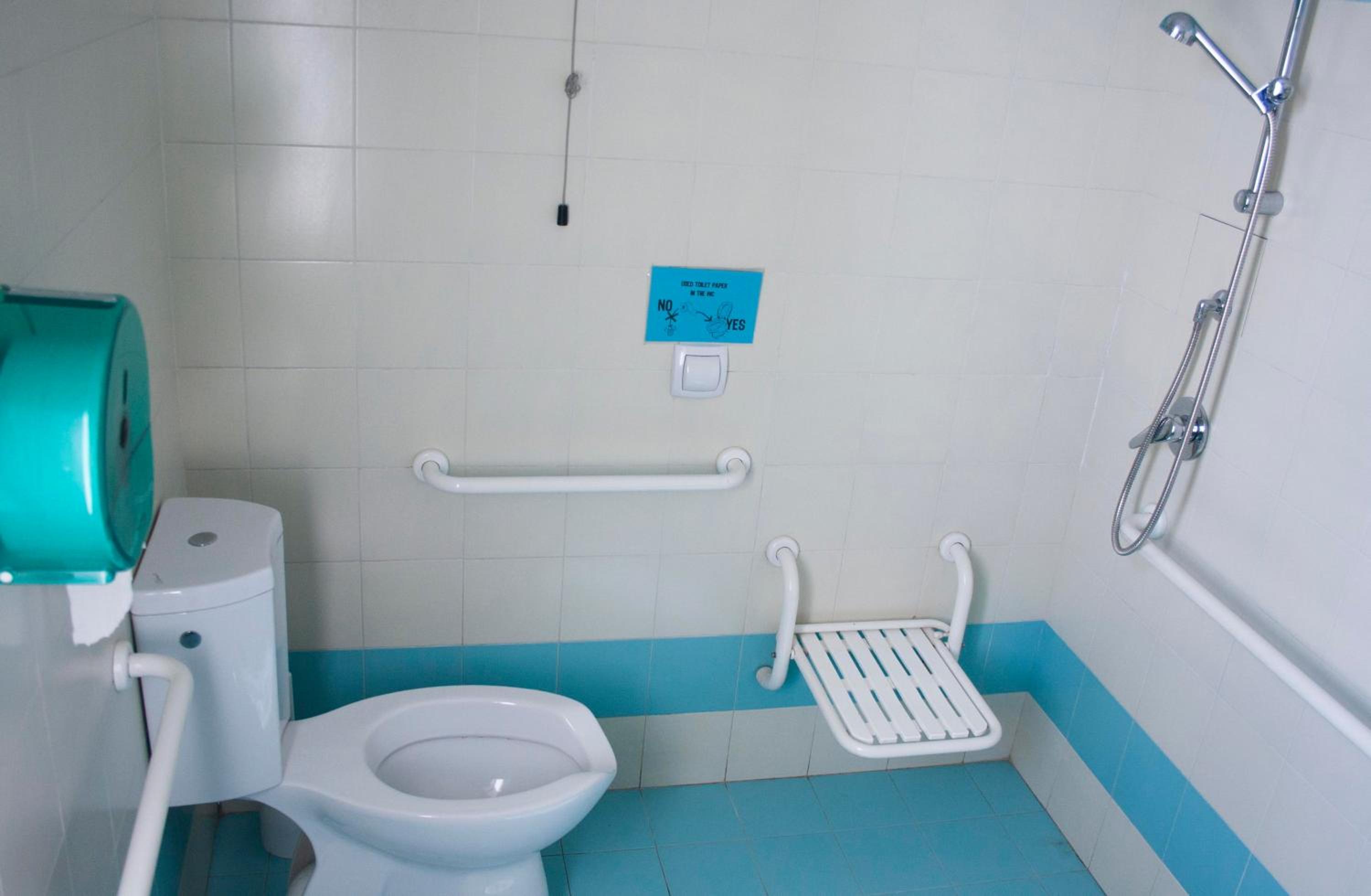 Twin Room with Shared Bathroom photo 1