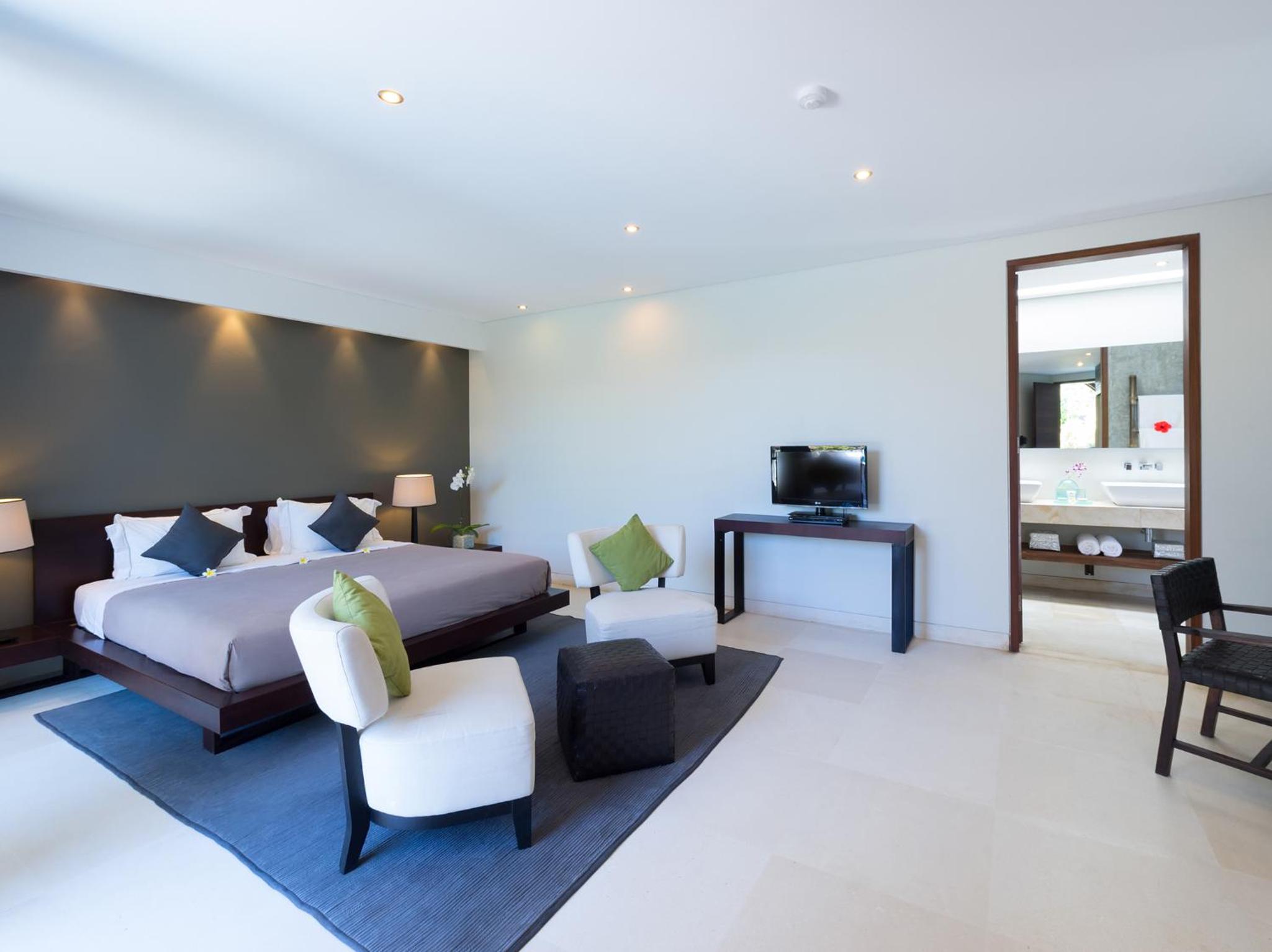 One-Bedroom Villa with Private Pool photo 3