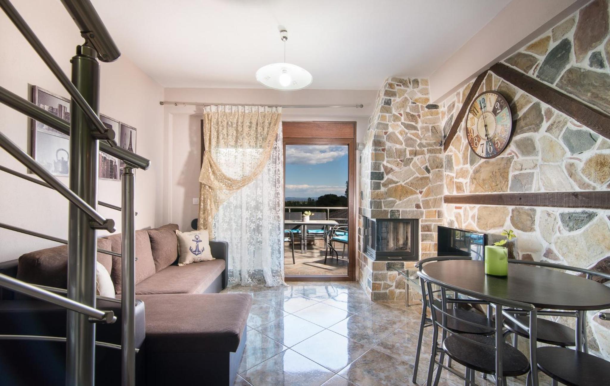 Maisonette (3 Level) photo 1