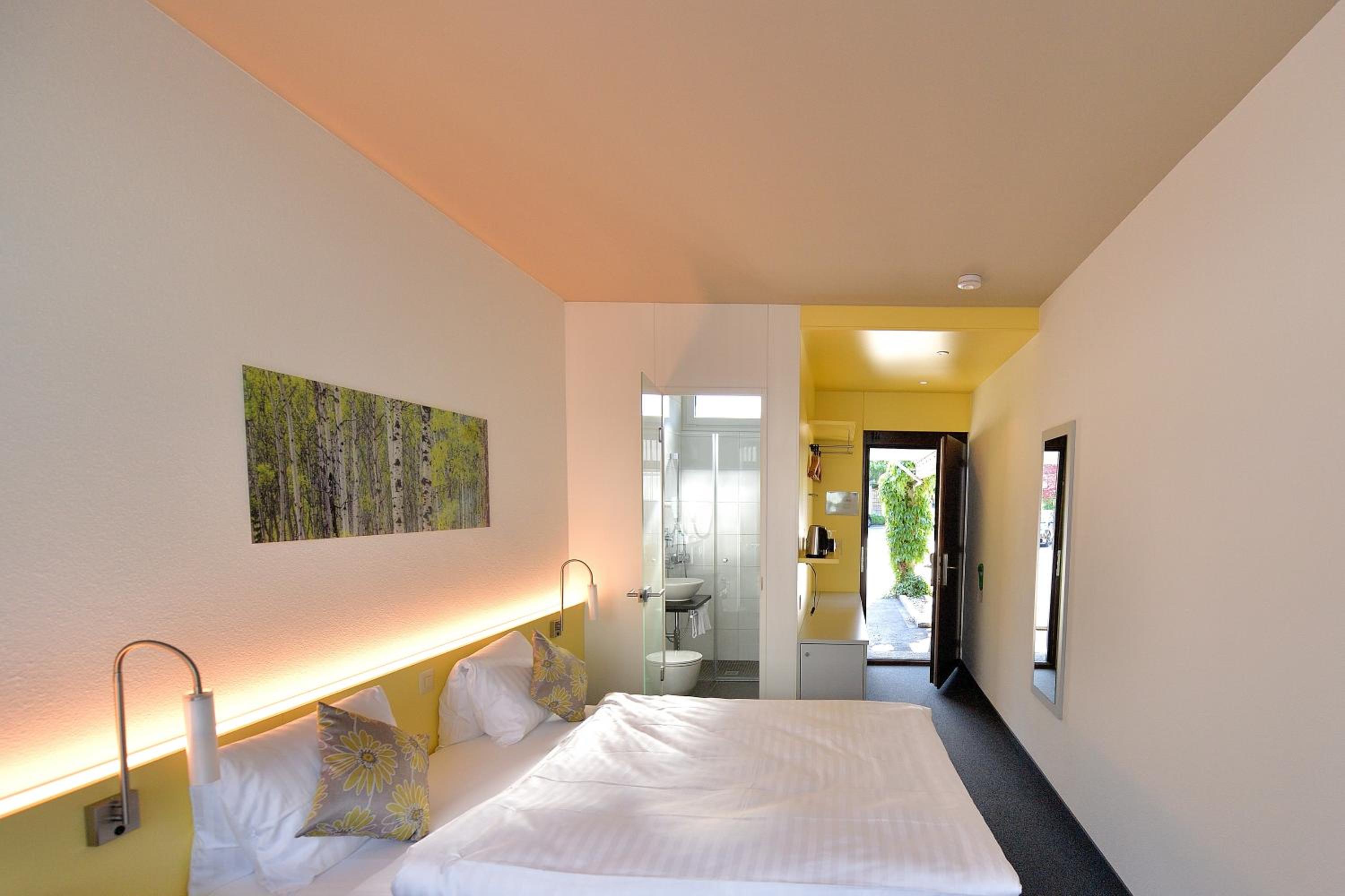 Comfort Double Room with Private Parking - Photo 9