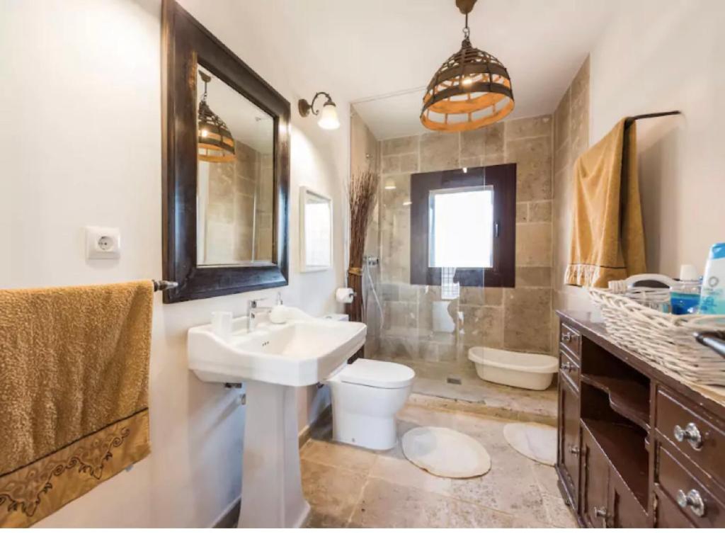 Luxury Apartment with Private pools, Spa and Parking - Photo 41