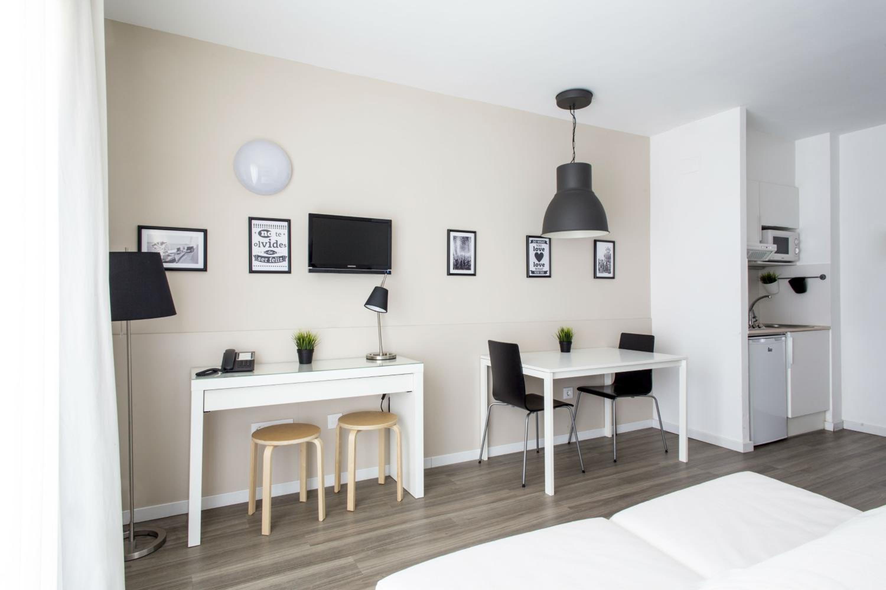 Executive Family Studio (2 adults + 2 children) photo 2