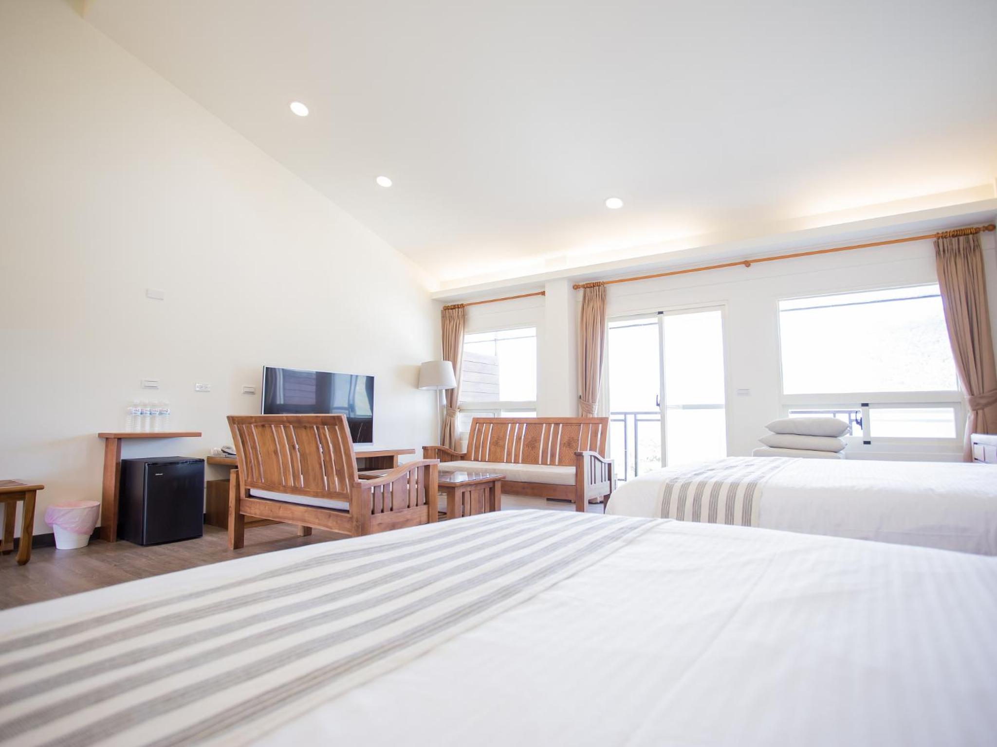 Deluxe Quadruple Room photo 2