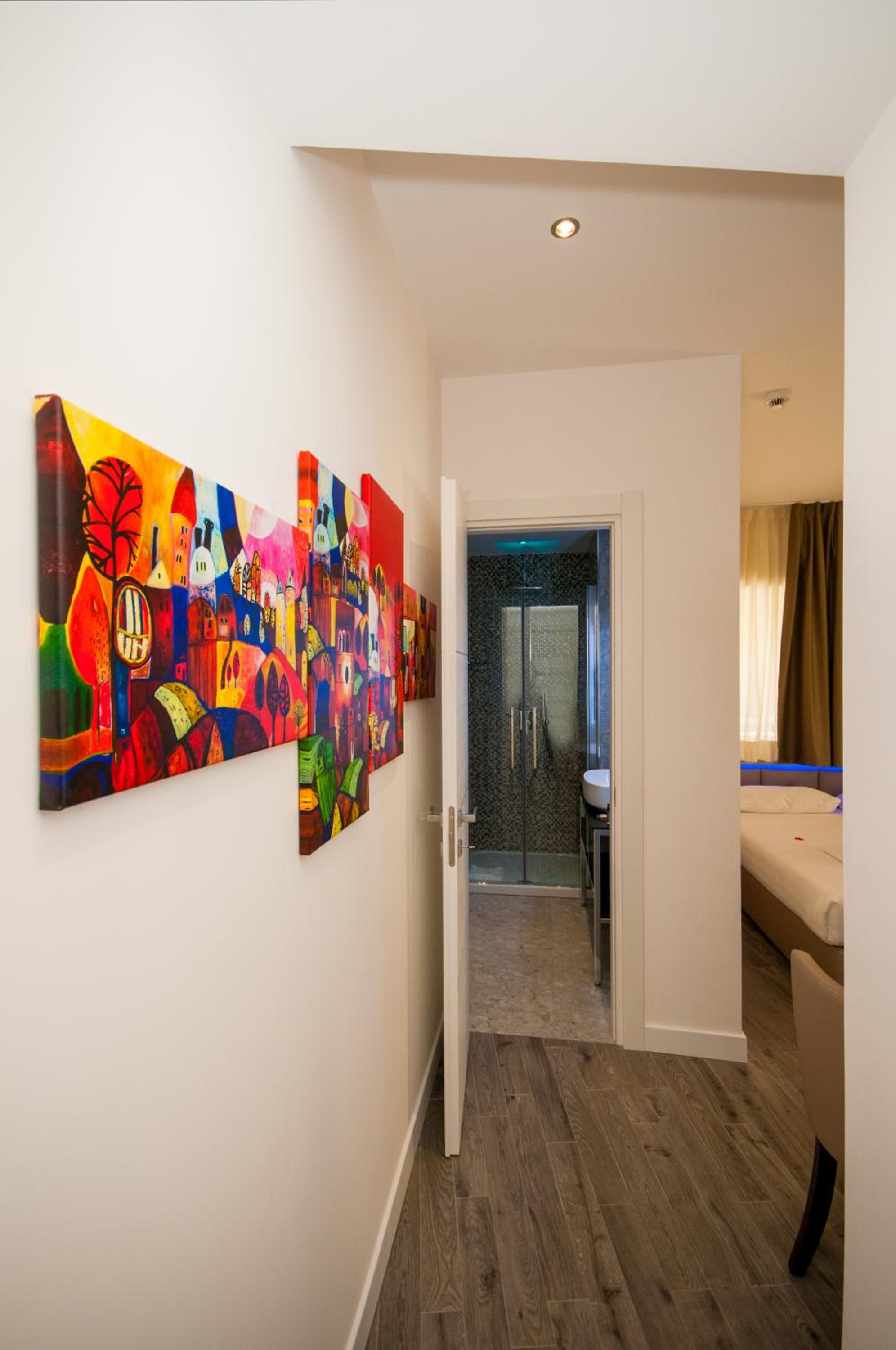 Deluxe Double or Twin Room with Balcony photo 3