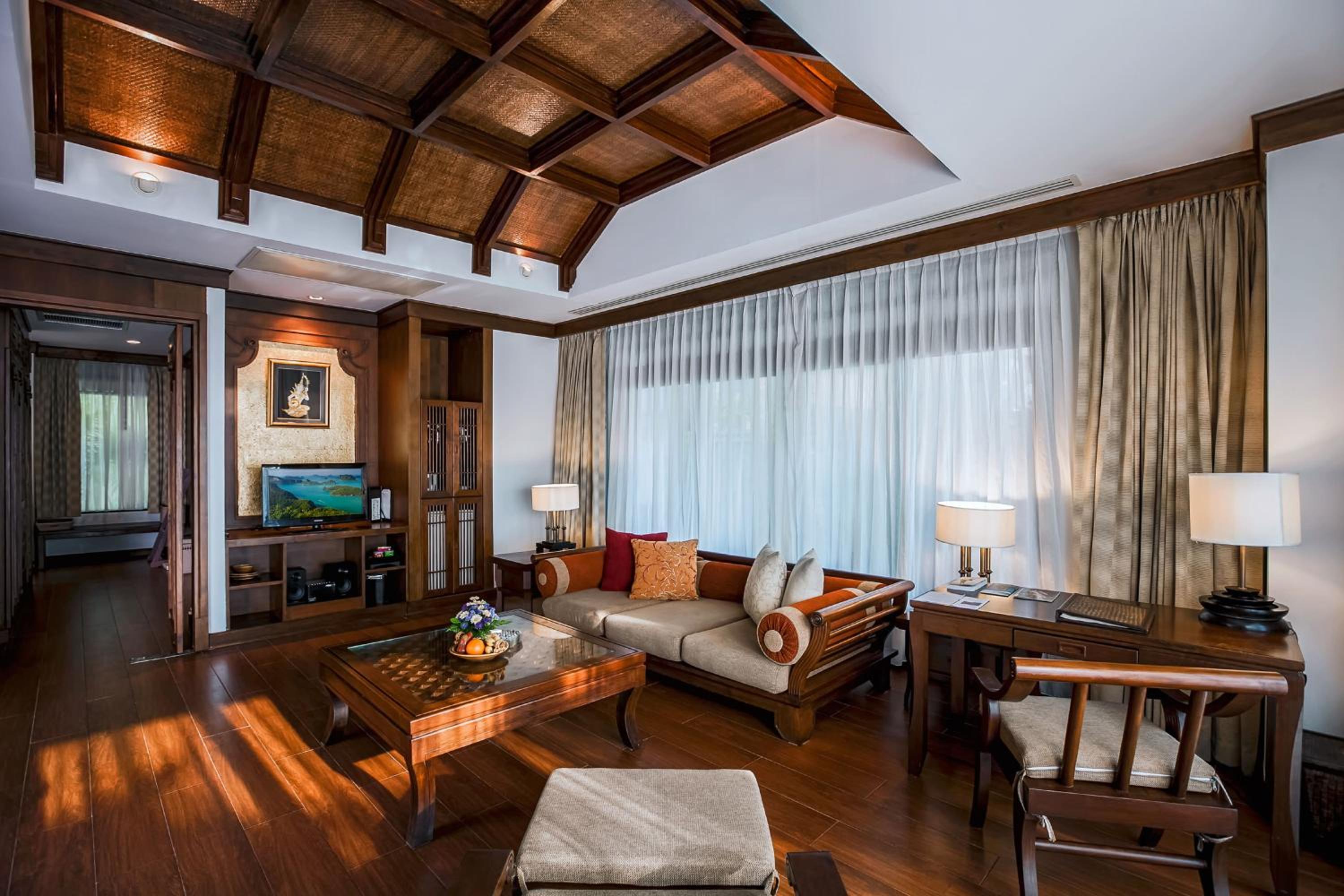 Beachfront Pool Villa Suites photo 1
