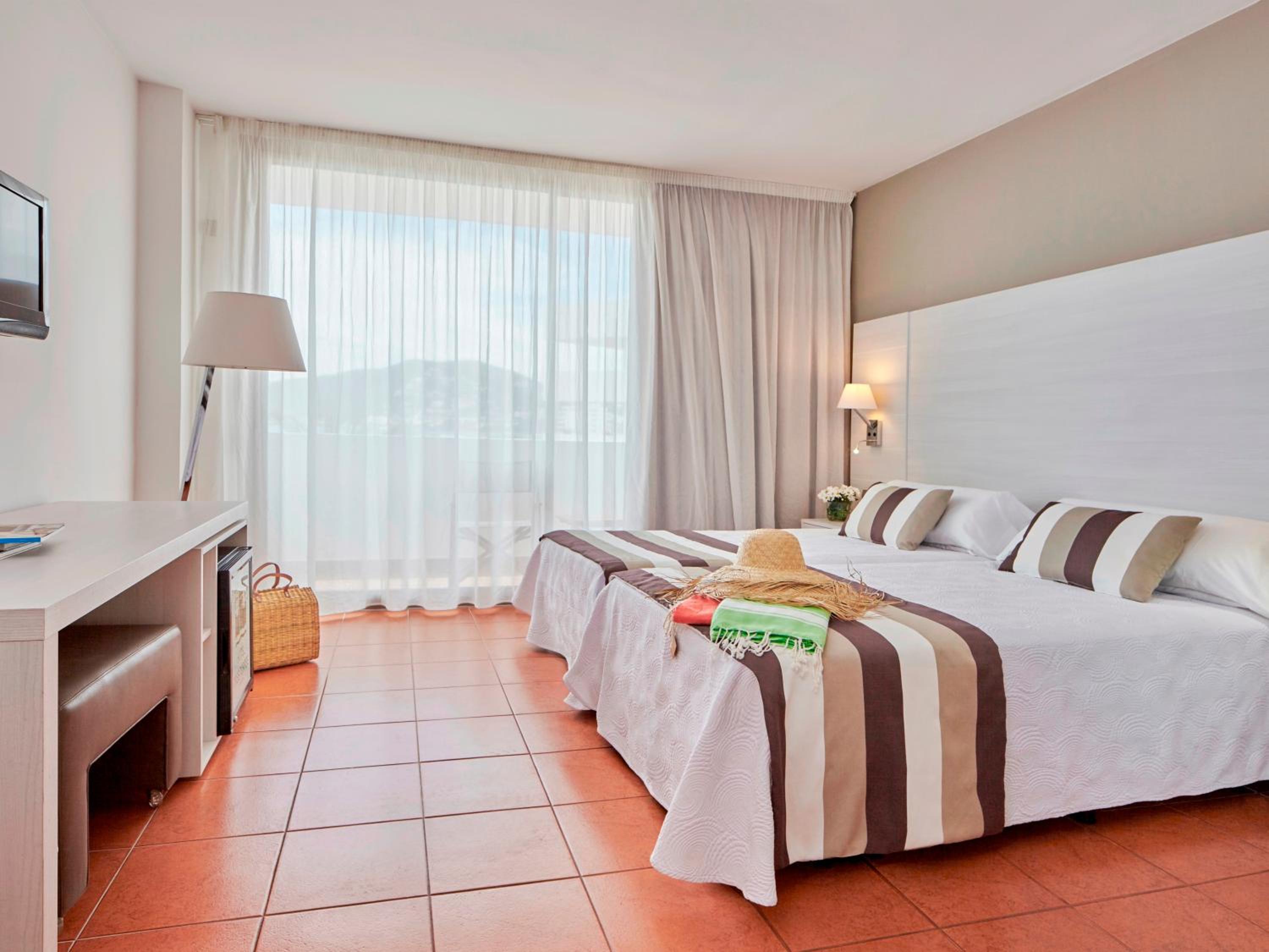 Double Sea View Room with Terrace - Photo 2