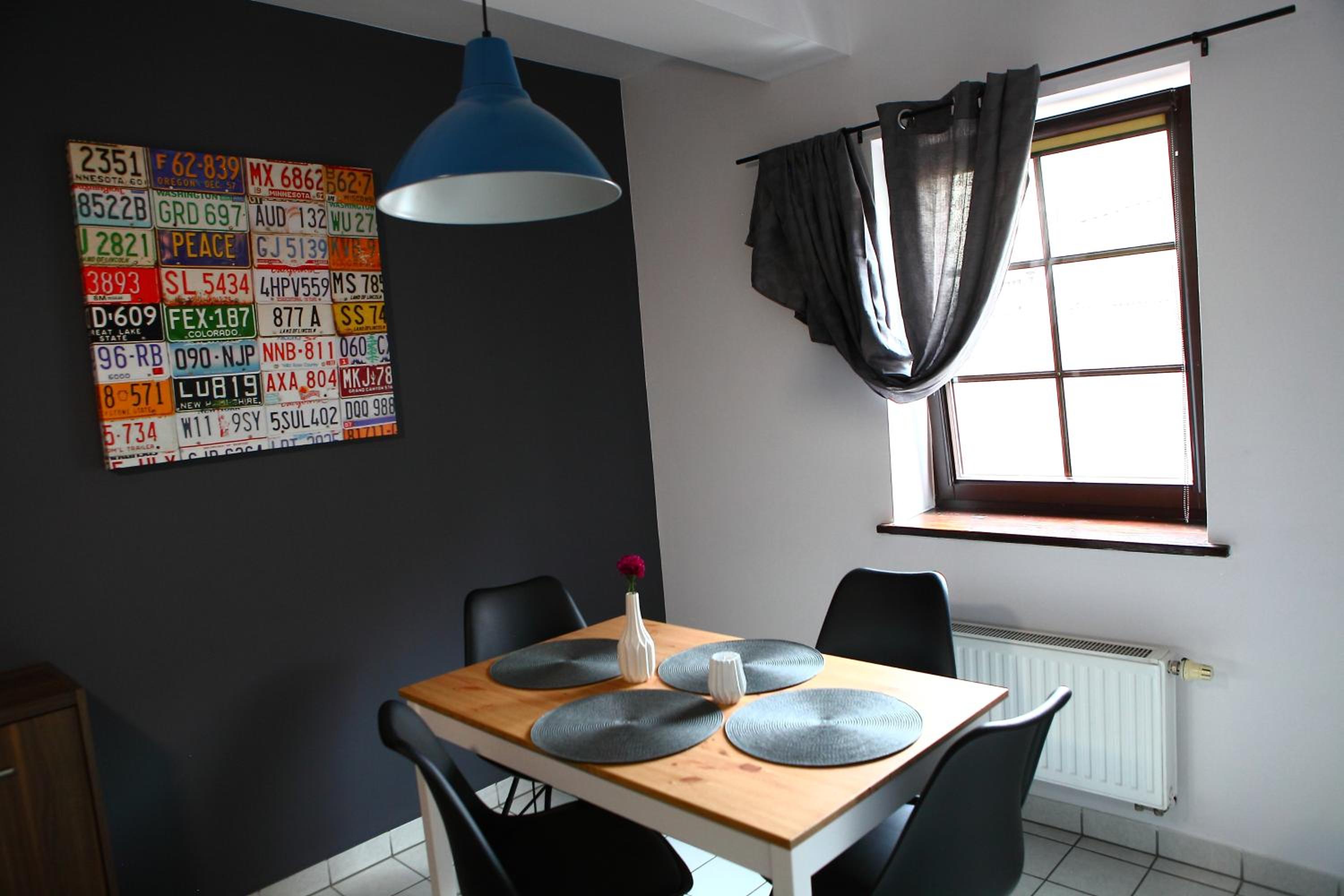 Two-Bedroom Apartment - Photo 7