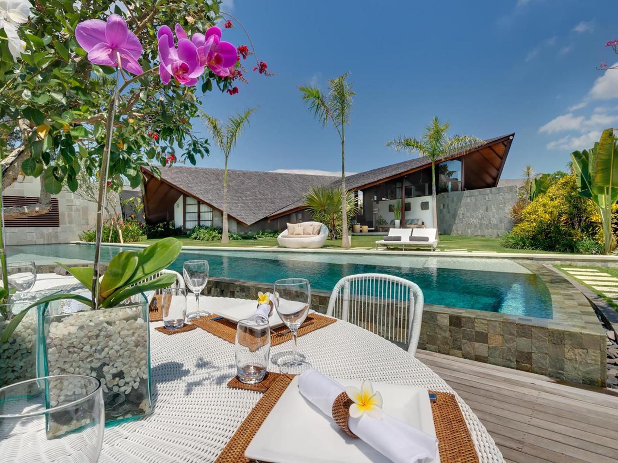 Four-Bedroom Villa with Private Pool photo 2