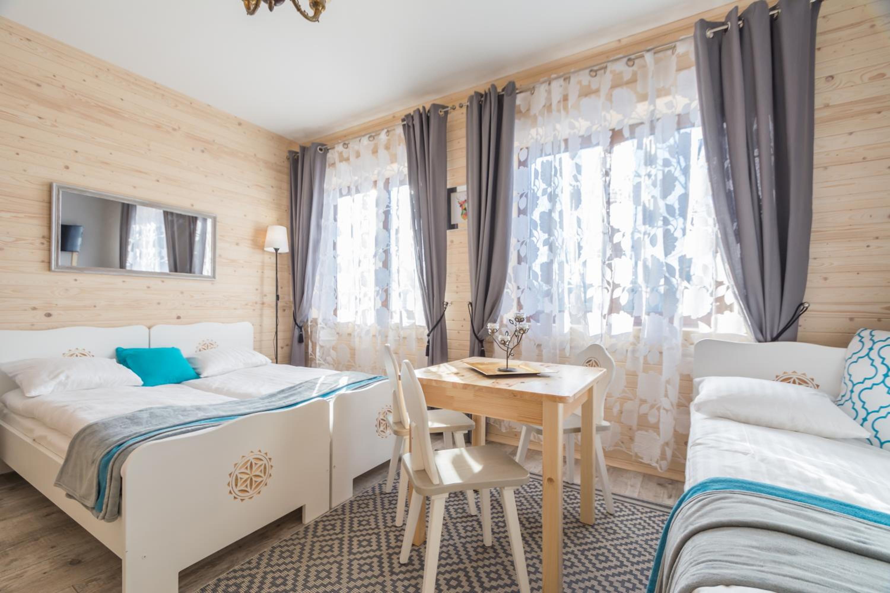 Standard Quadruple Room - Photo 5