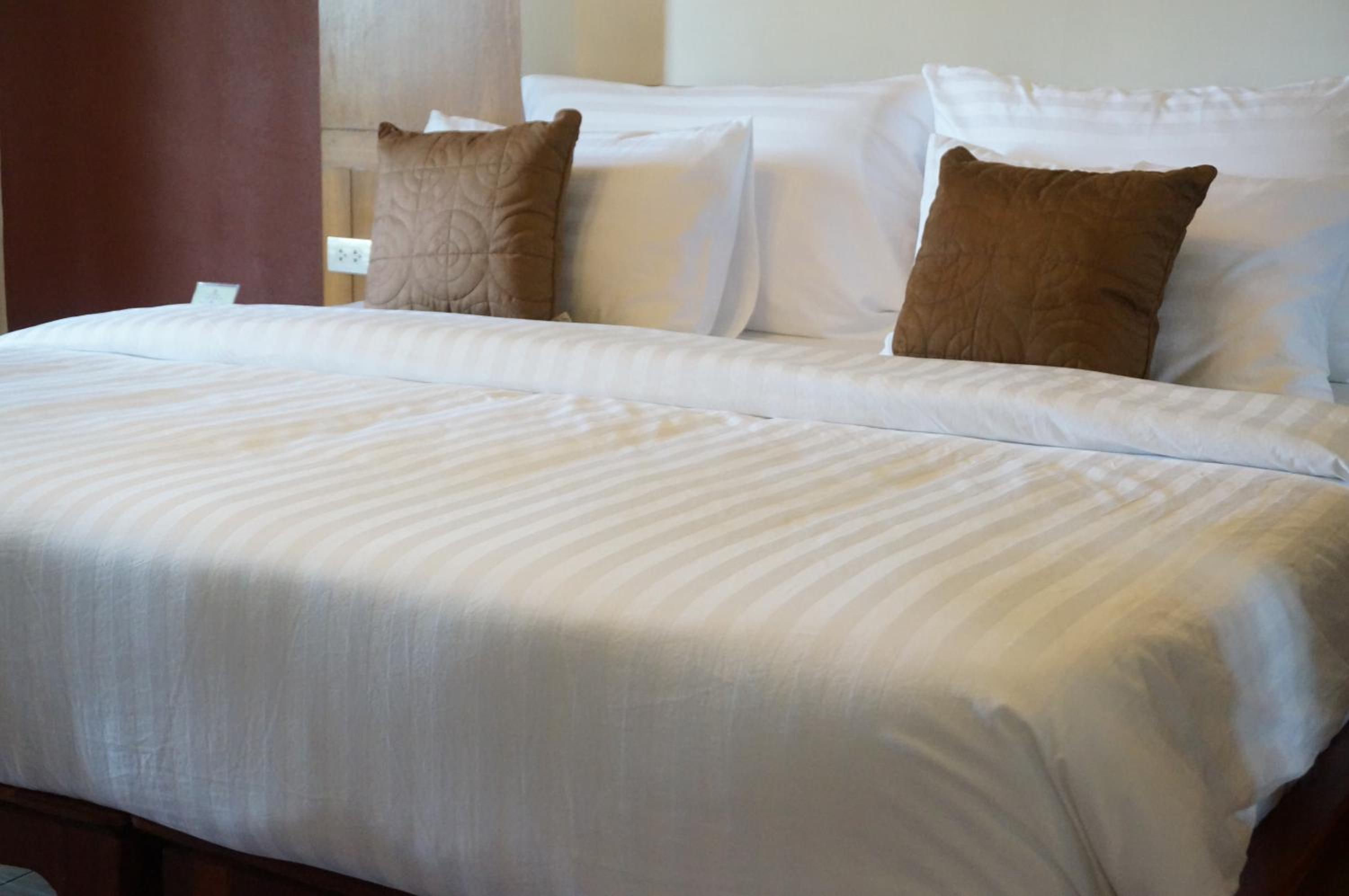 Deluxe Room - Photo 4