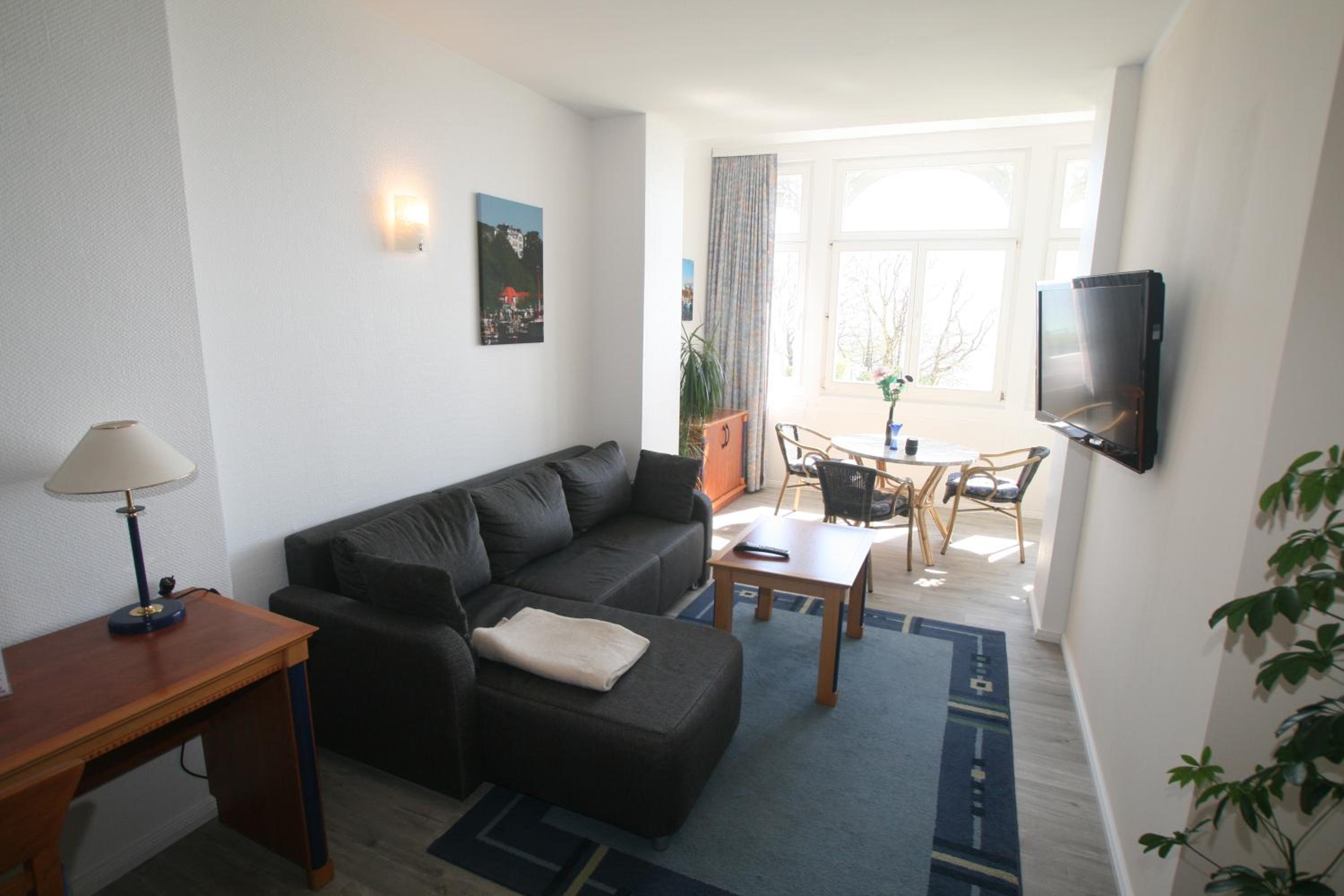 Apartment with Sea View photo 3