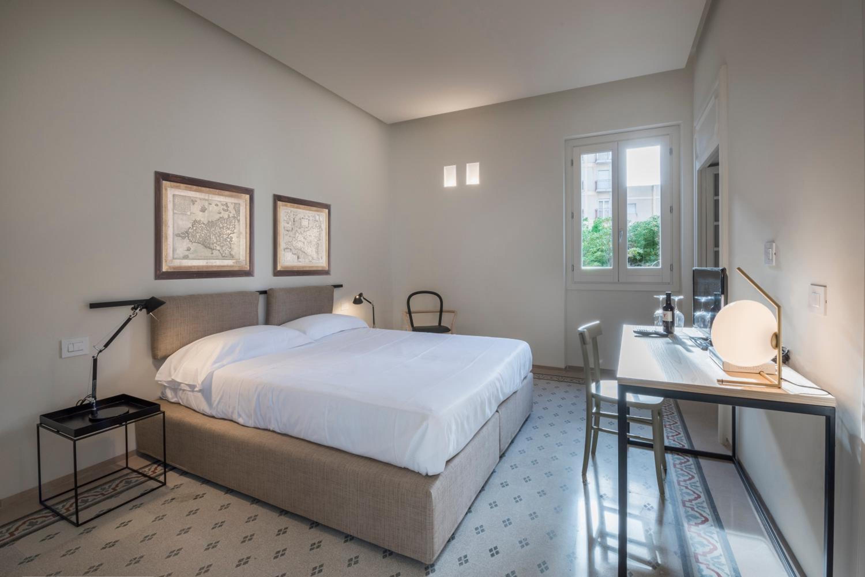 Deluxe Double Room with Extra Bed photo 1